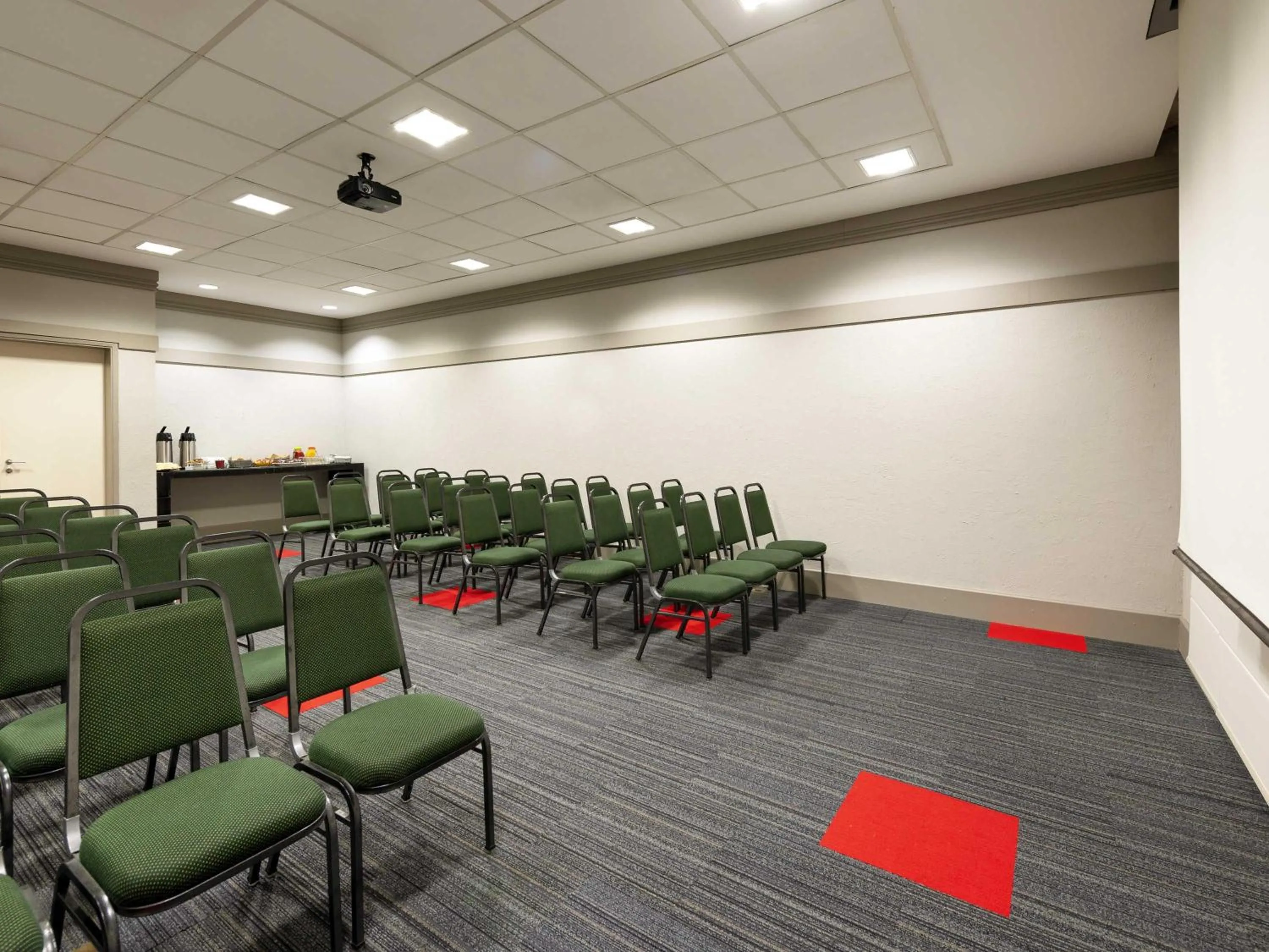 Bedroom in Ibis São Carlos