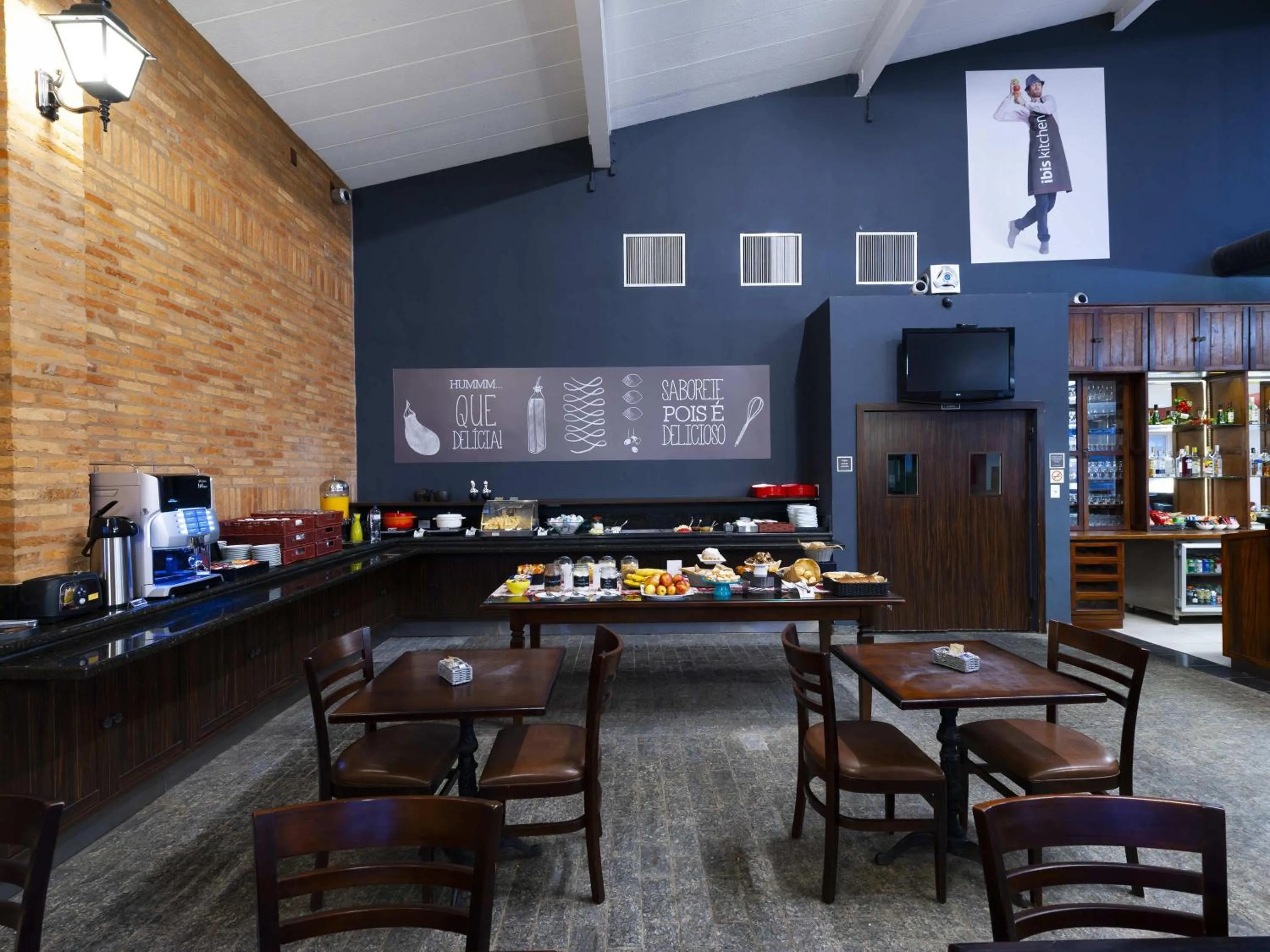 Restaurant/places to eat in Ibis São Carlos