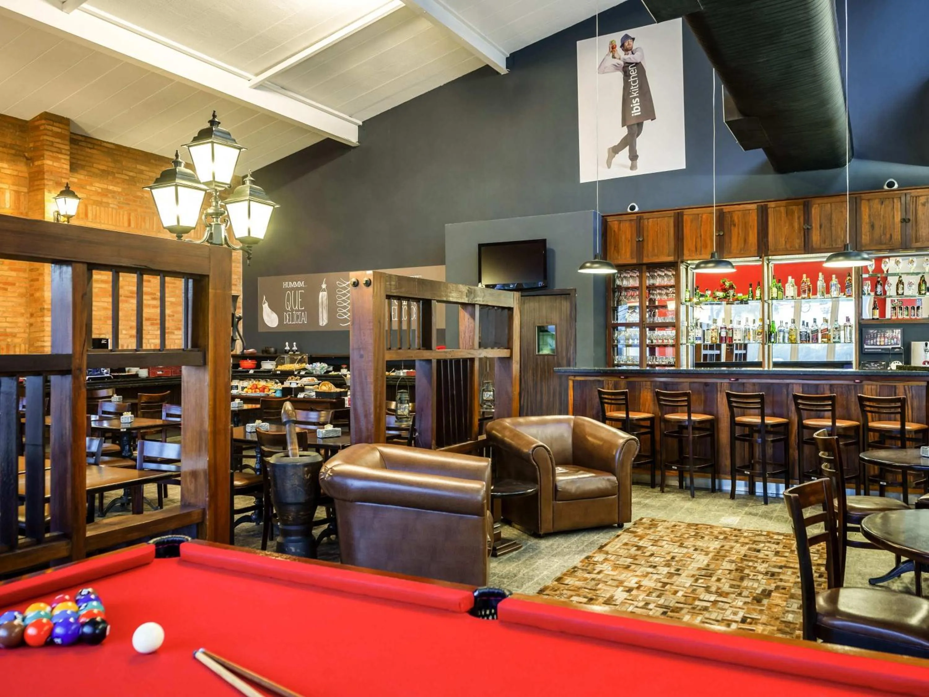 Lounge or bar in Ibis São Carlos