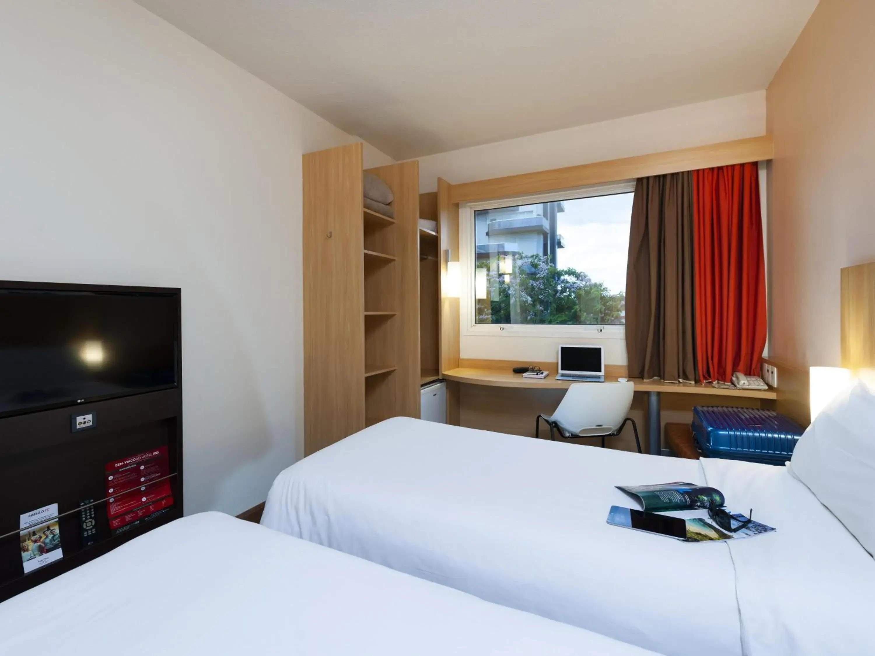 Bedroom, Bed in Ibis São Carlos Bedroom, Bed in Ibis São Carlos