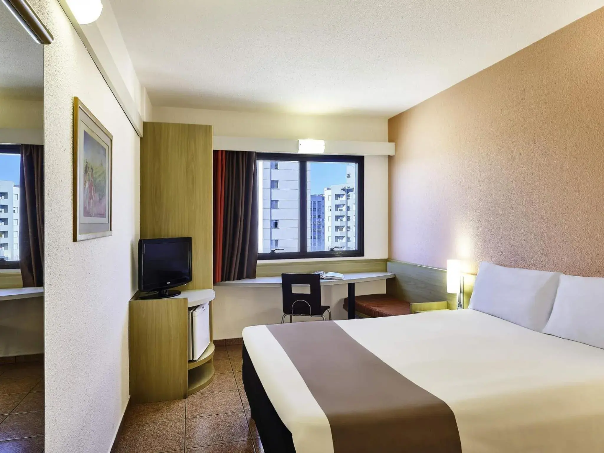 Bedroom, Bed in ibis Taubate Bedroom, Bed in ibis Taubate