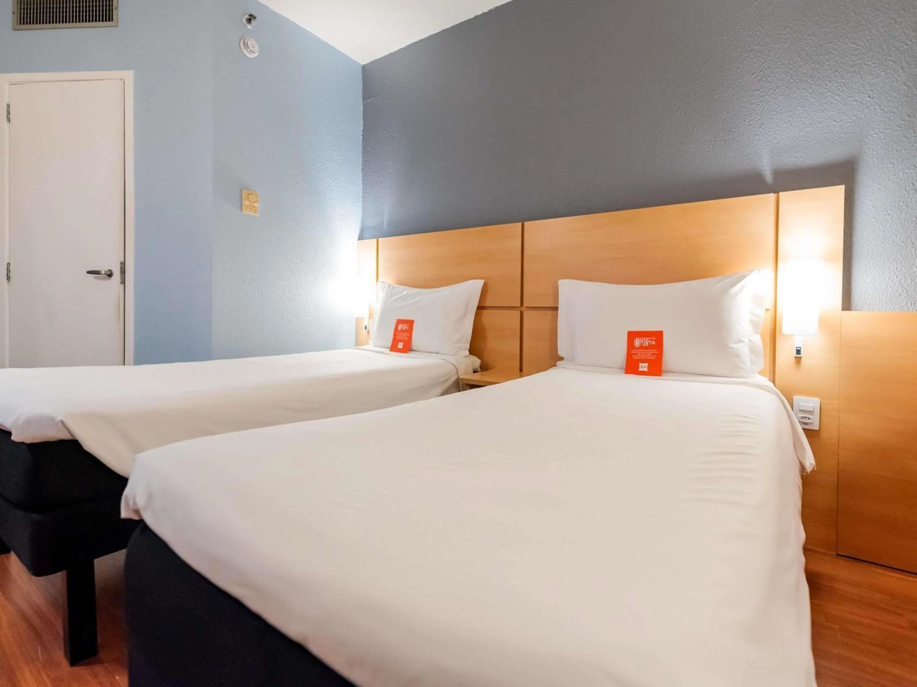 Bedroom, Bed in ibis Joinville