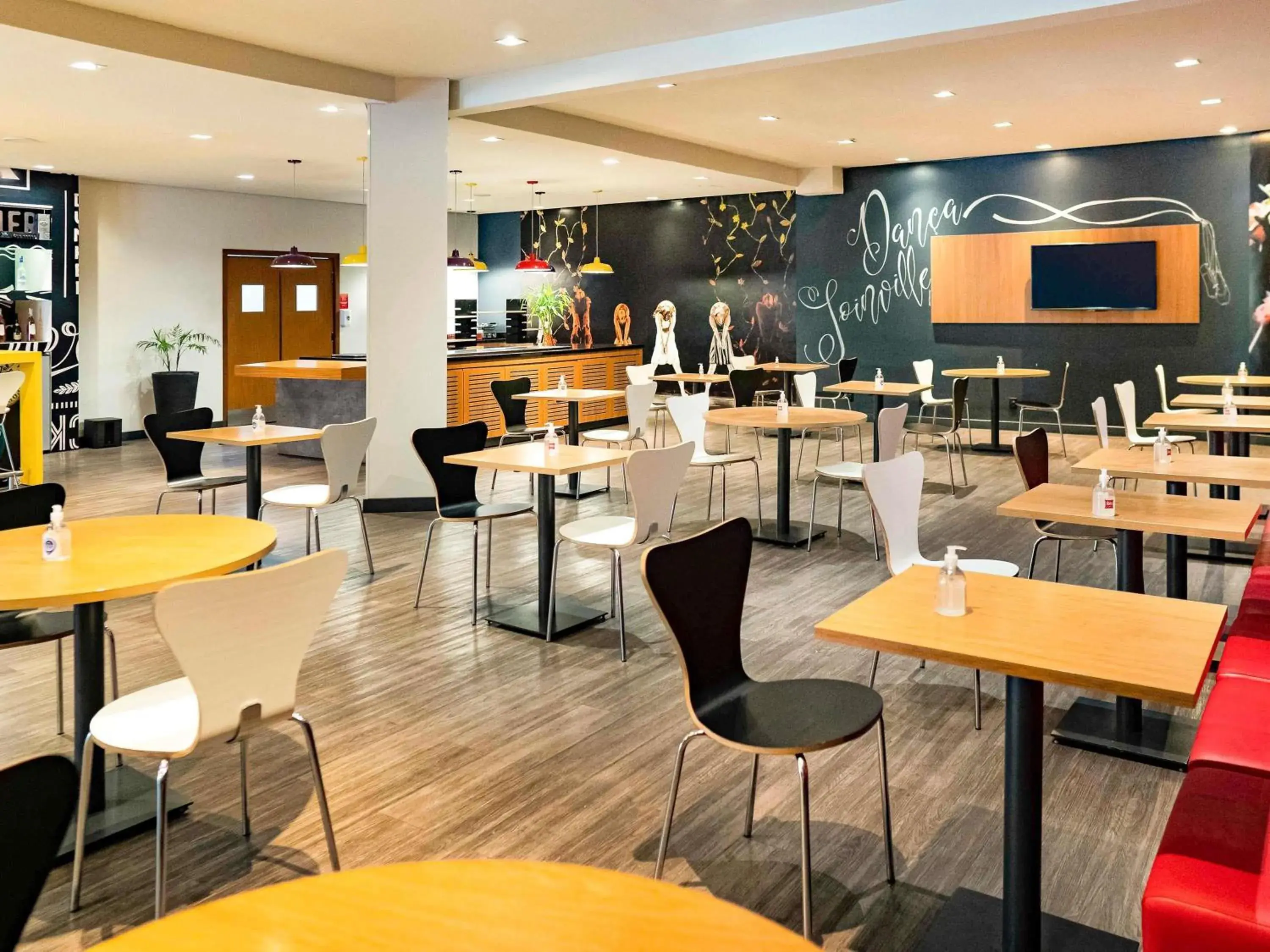 Restaurant/places to eat in ibis Joinville Restaurant/places to eat in ibis Joinville