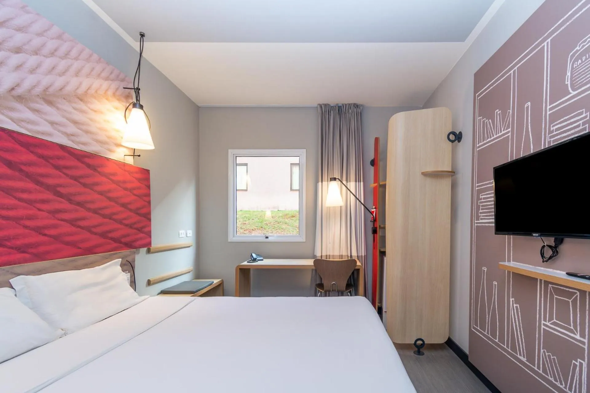 Bedroom, Bed in ibis Campo Grande