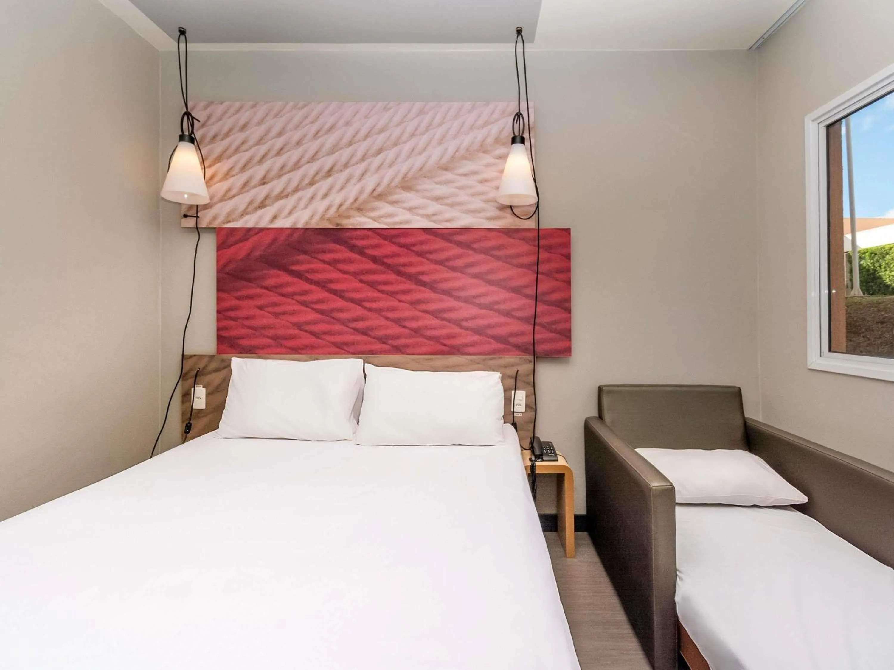 Bedroom, Bed in ibis Campo Grande