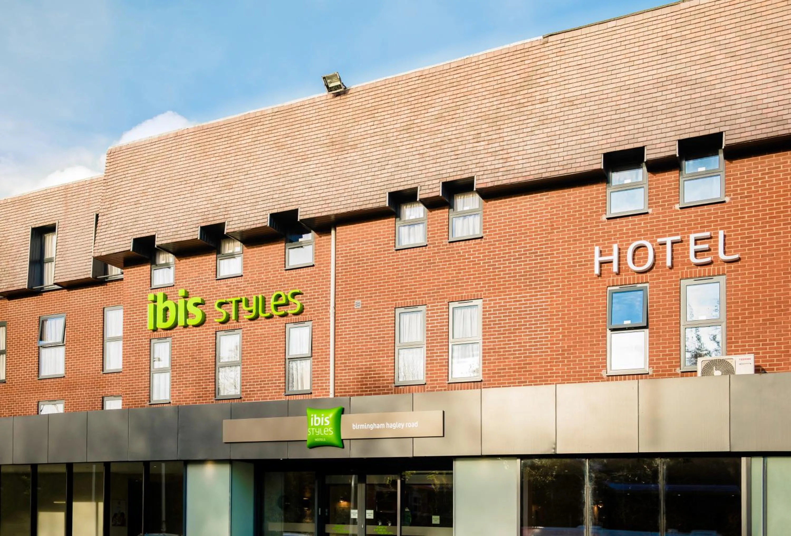 Facade/entrance, Property Building in Ibis Styles Birmingham Hagley Road