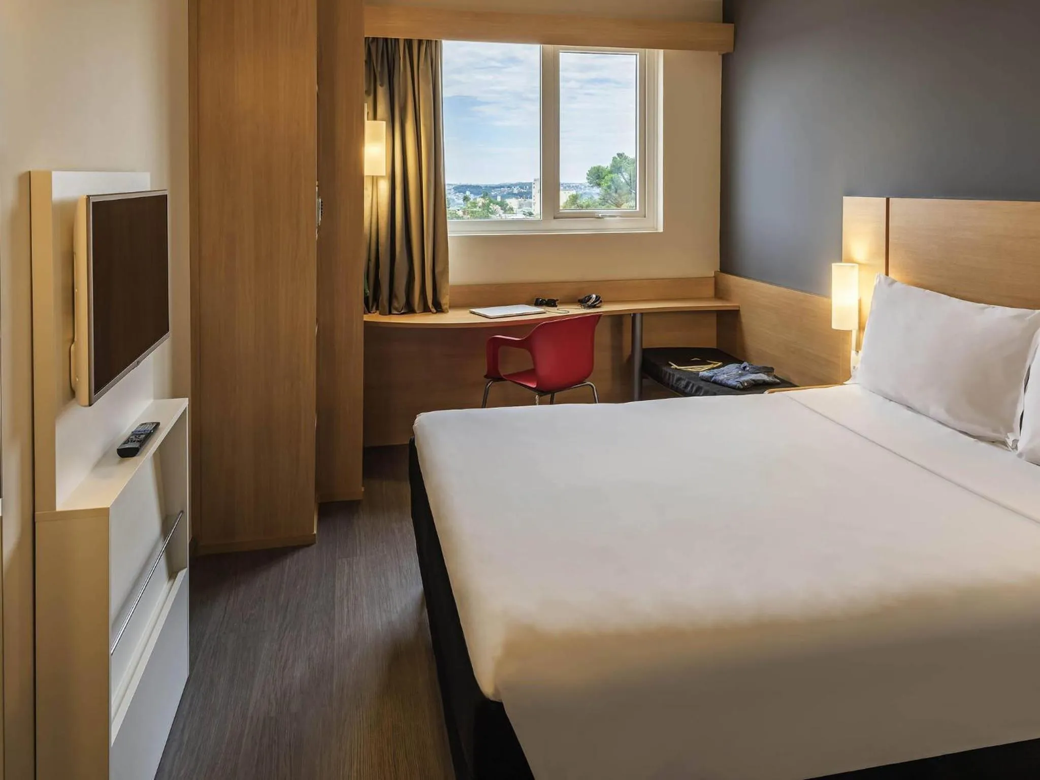 Bedroom, Bed in ibis Chapeco