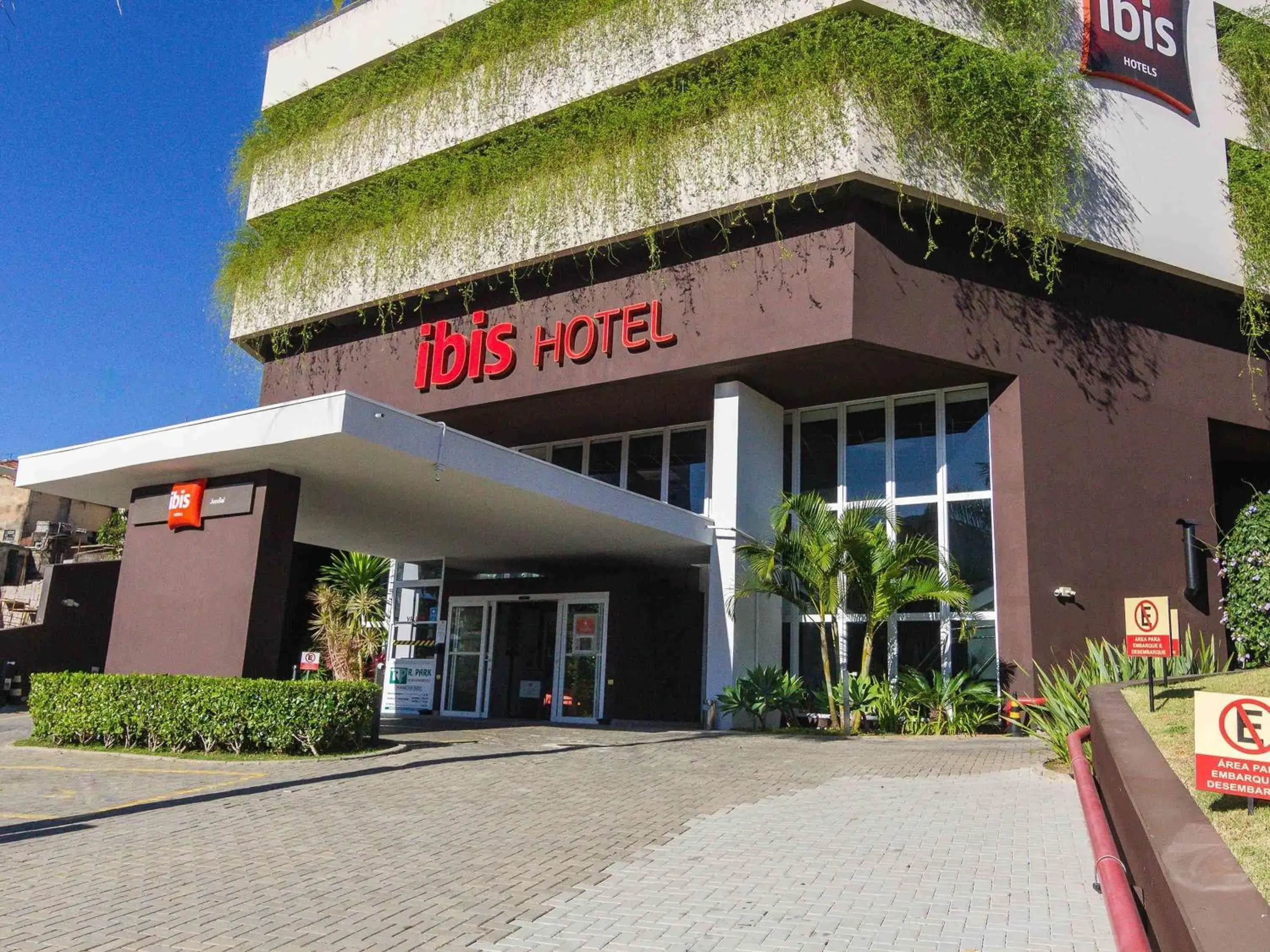 Property building in ibis Jundiai Shopping Property building in ibis Jundiai Shopping