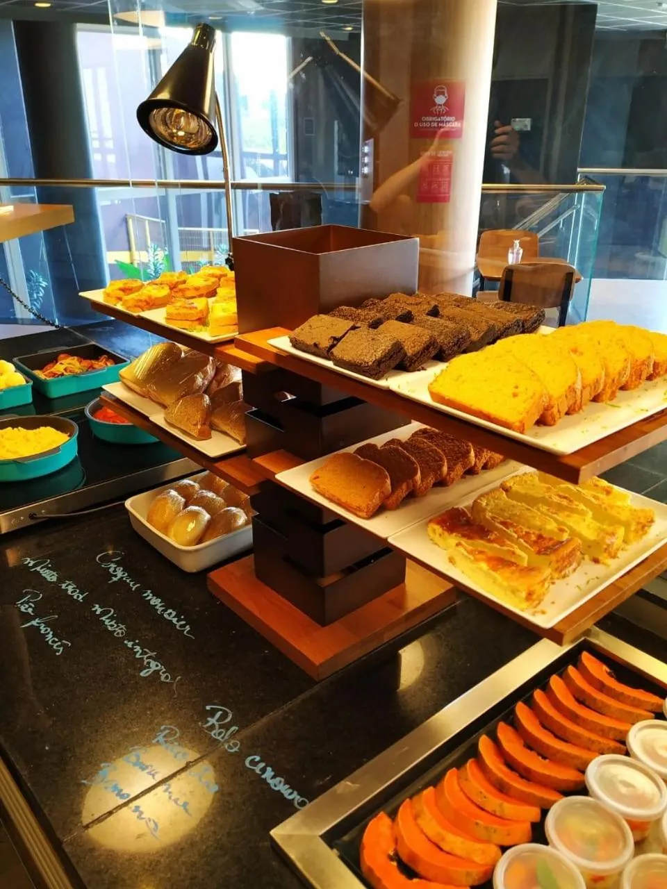 Food and drinks in ibis Jundiai Shopping