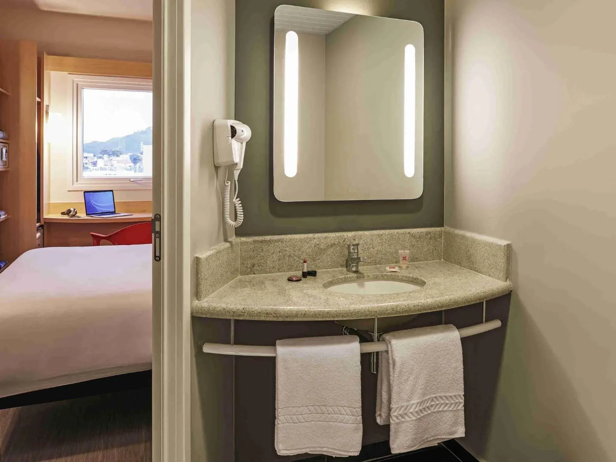 Bedroom, Bed in ibis Jundiai Shopping Bedroom, Bed in ibis Jundiai Shopping