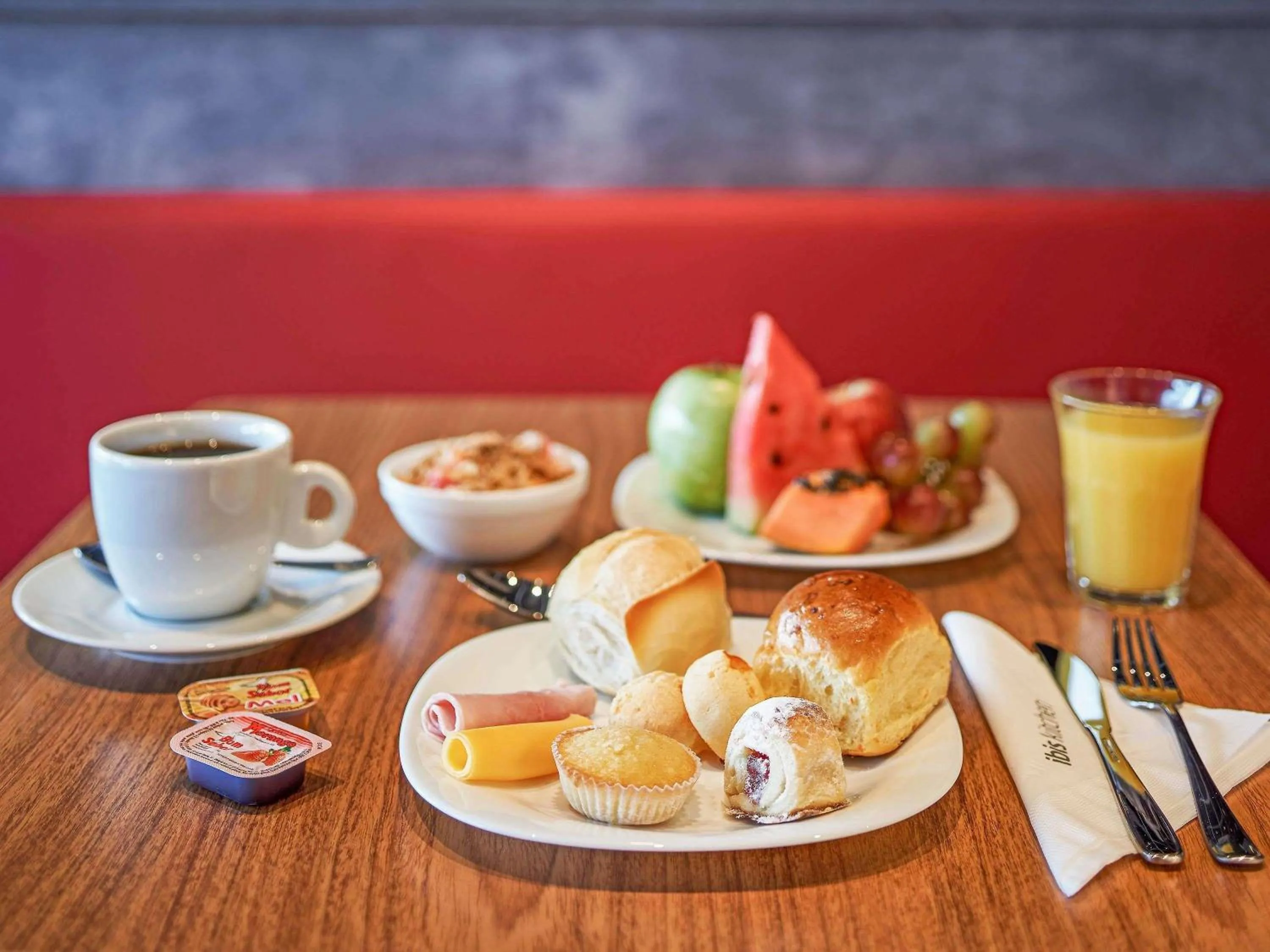 Property building in ibis Jundiai Shopping