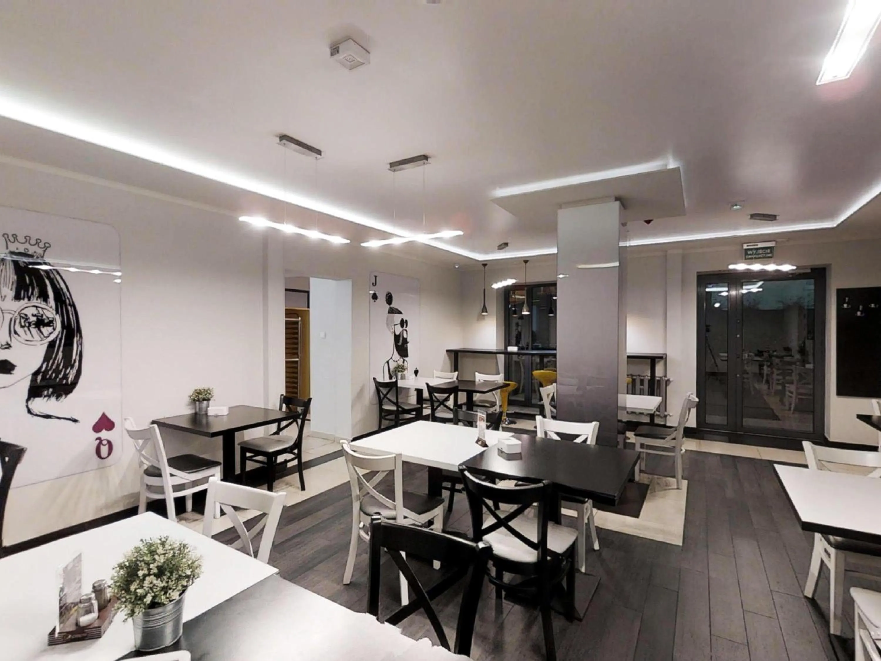 Restaurant/places to eat in Ibis Styles Gniezno Stare Miasto