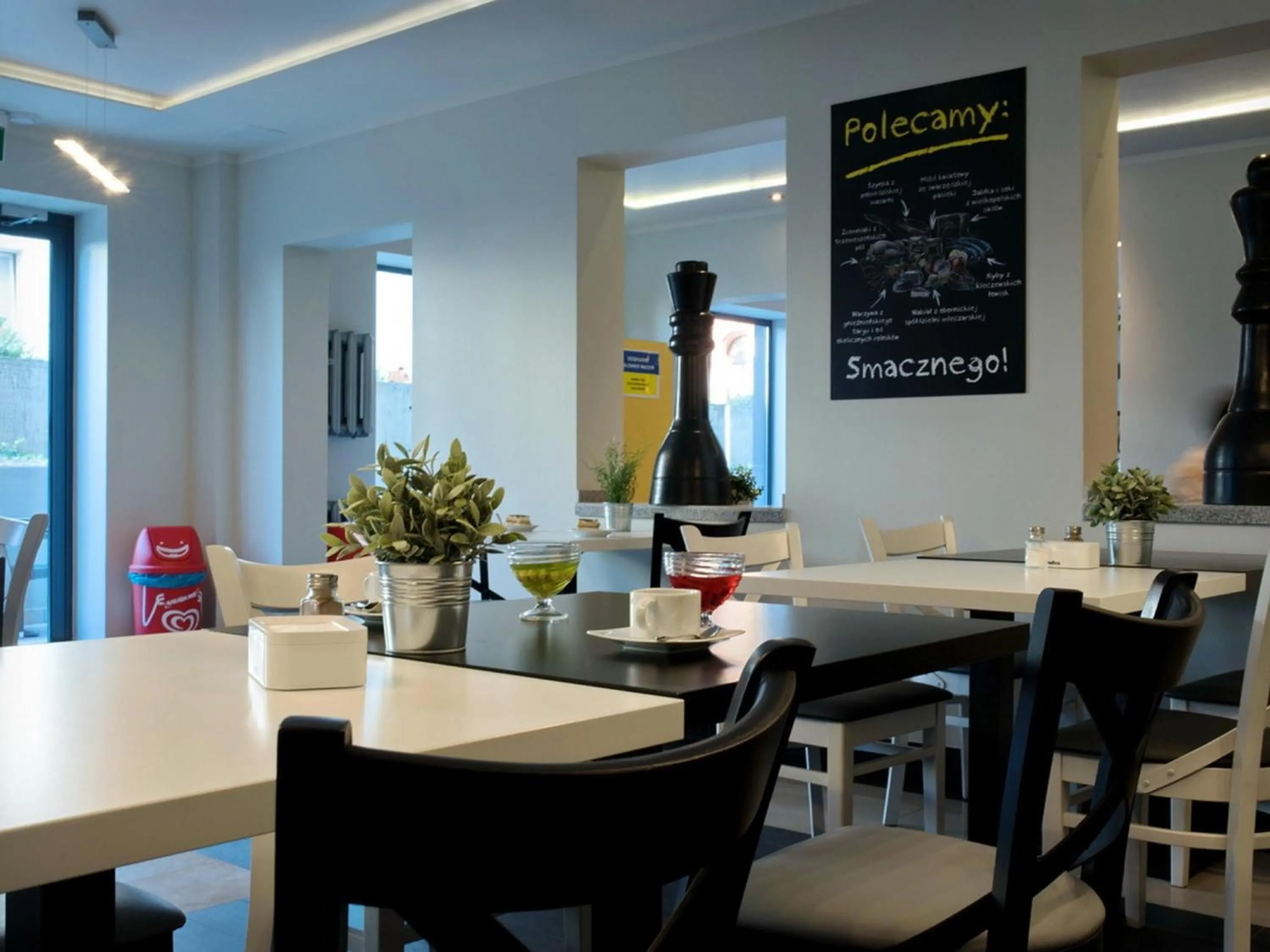 Restaurant/places to eat in Ibis Styles Gniezno Stare Miasto