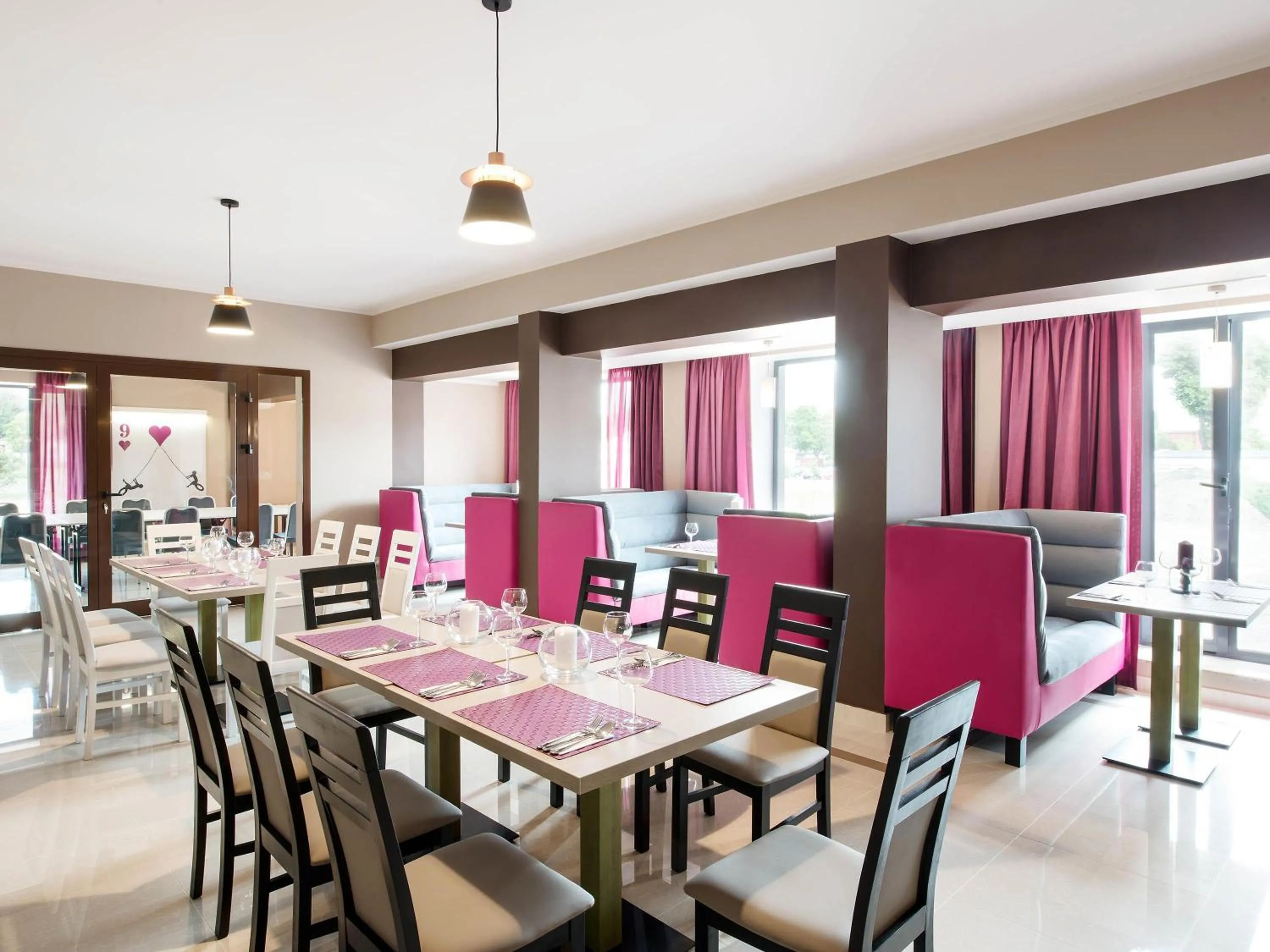 Restaurant/places to eat in Ibis Styles Gniezno Stare Miasto
