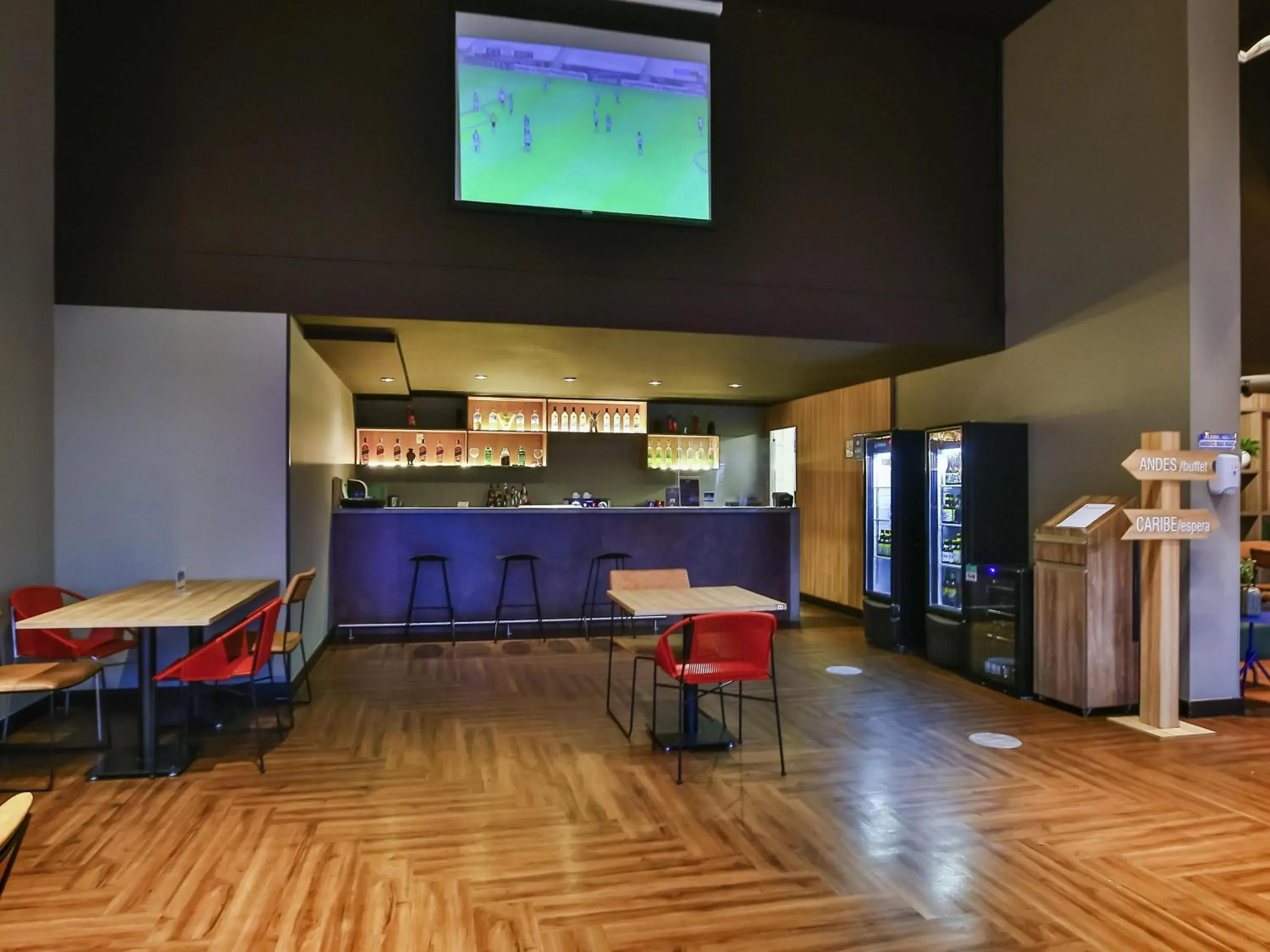 Lounge or bar in ibis Styles Sao Paulo Barra Funda Lounge or bar in ibis Styles Sao Paulo Barra Funda