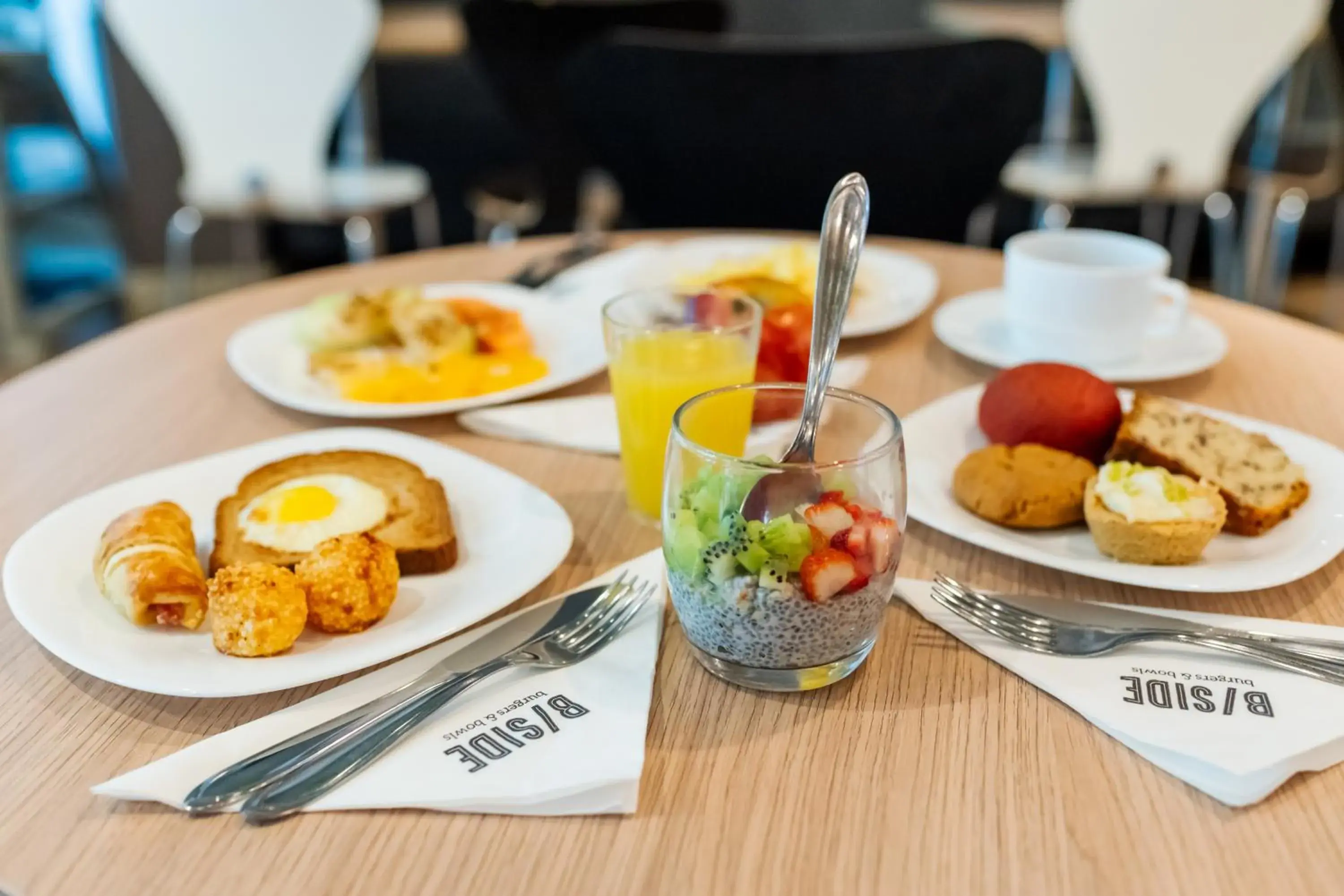 Buffet breakfast in ibis Porto Alegre Moinhos de Vento Buffet breakfast in ibis Porto Alegre Moinhos de Vento