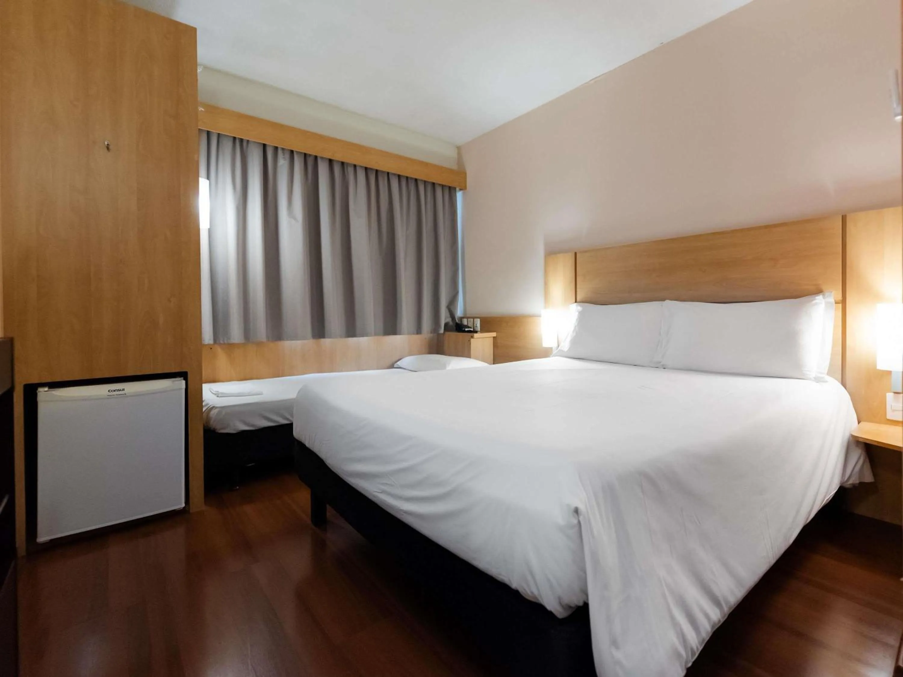 Bedroom, Bed in ibis Porto Alegre Moinhos de Vento