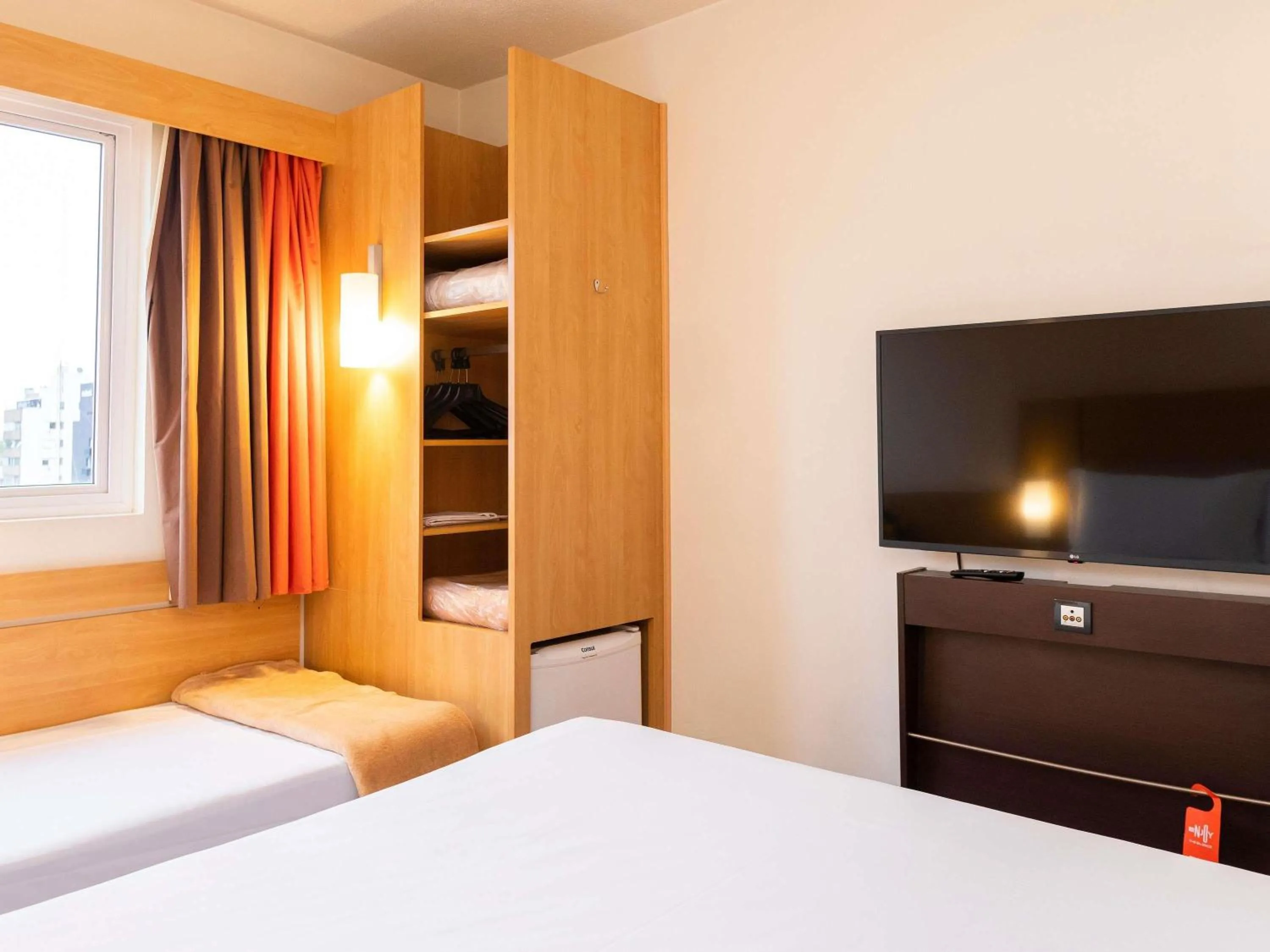 Bedroom, Bed in ibis Porto Alegre Moinhos de Vento