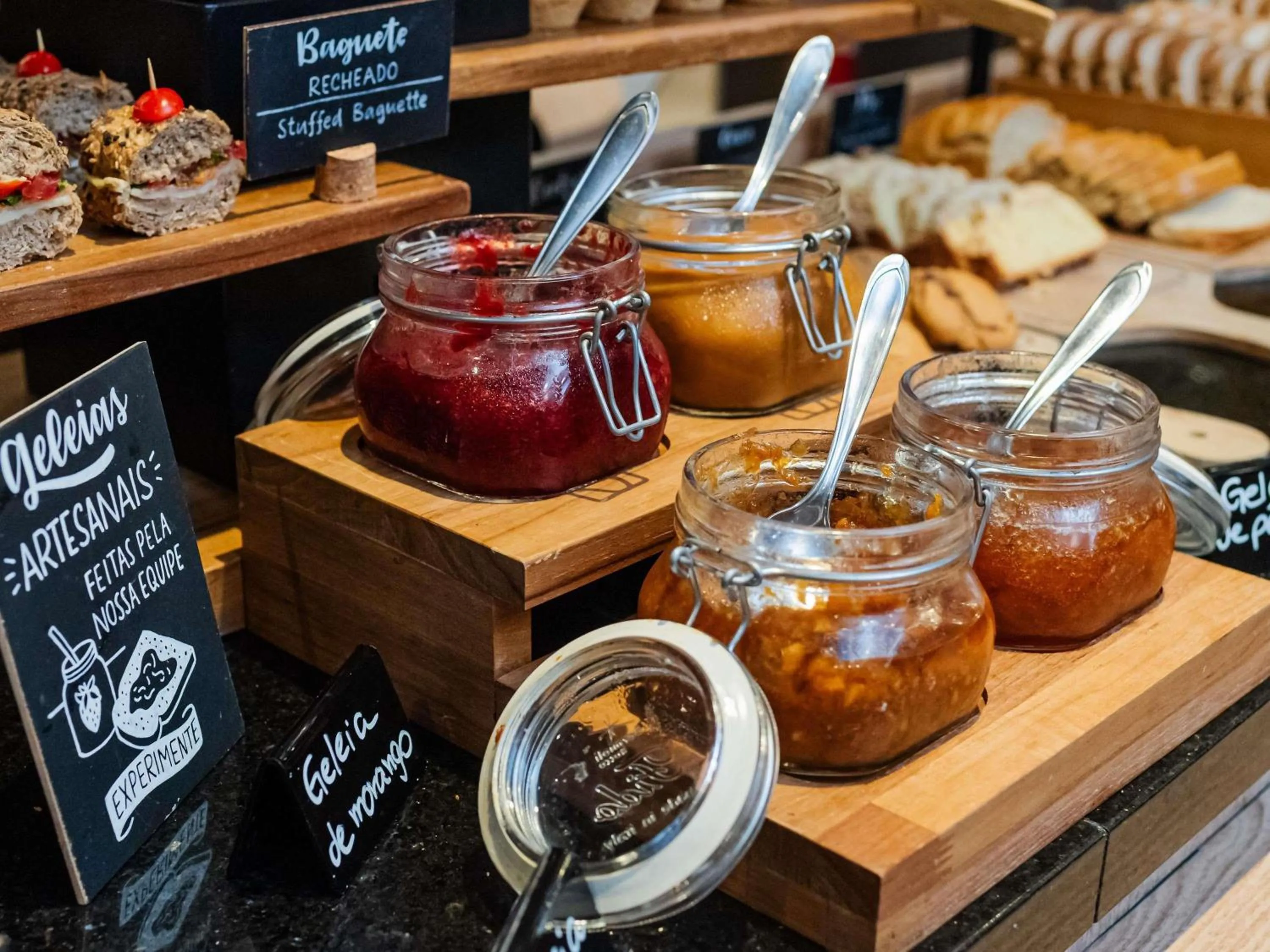 Breakfast in ibis Porto Alegre Moinhos de Vento