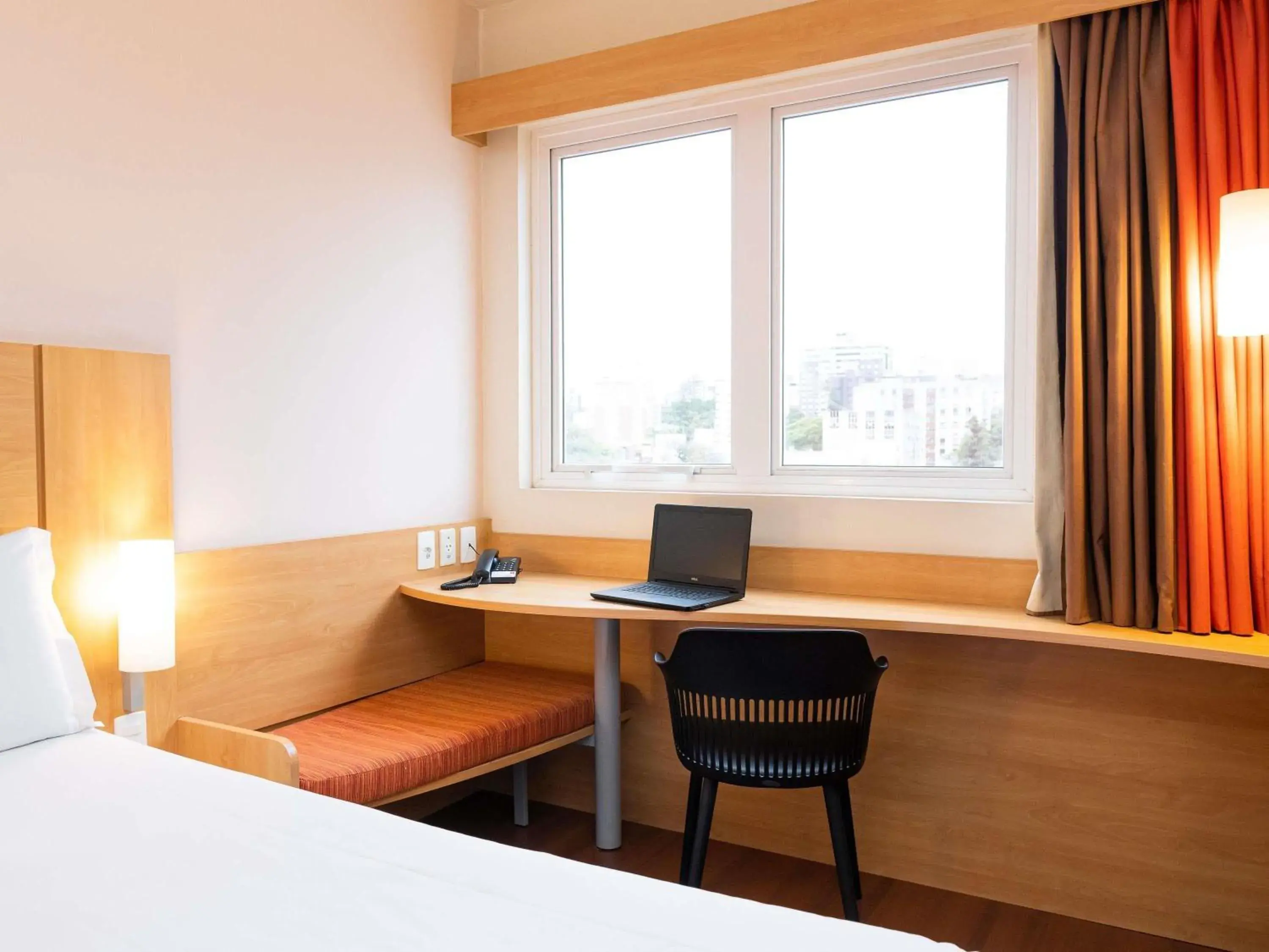 Bedroom, Bed in ibis Porto Alegre Moinhos de Vento Bedroom, Bed in ibis Porto Alegre Moinhos de Vento