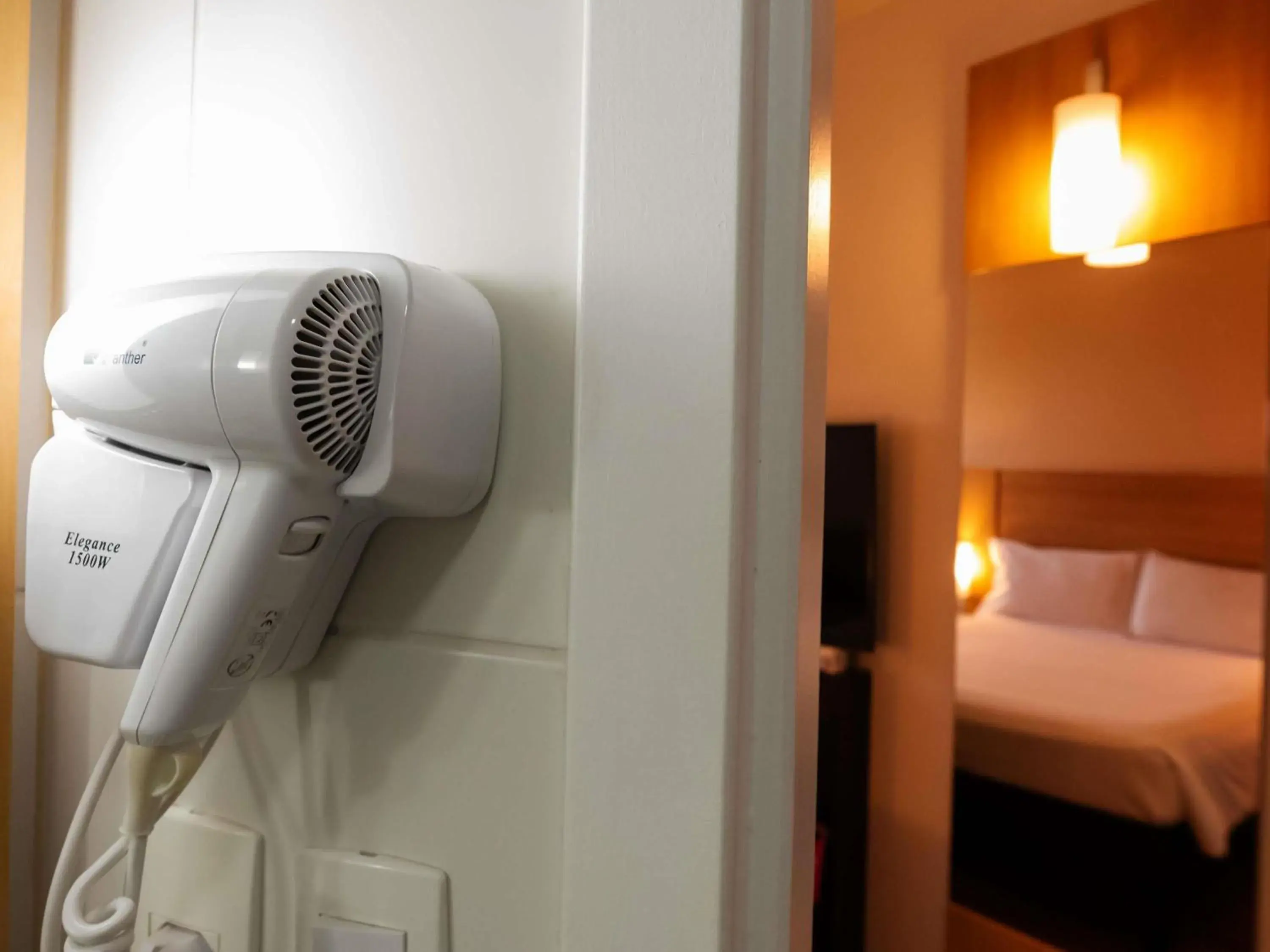 Bedroom, Bed in ibis Porto Alegre Moinhos de Vento Bedroom, Bed in ibis Porto Alegre Moinhos de Vento