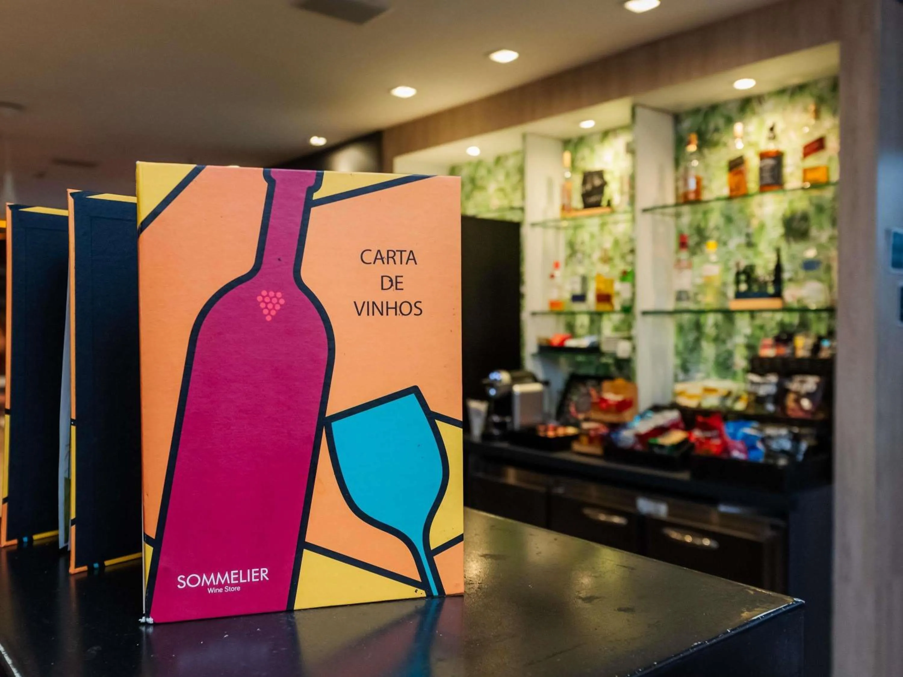 Lounge or bar in ibis Porto Alegre Moinhos de Vento