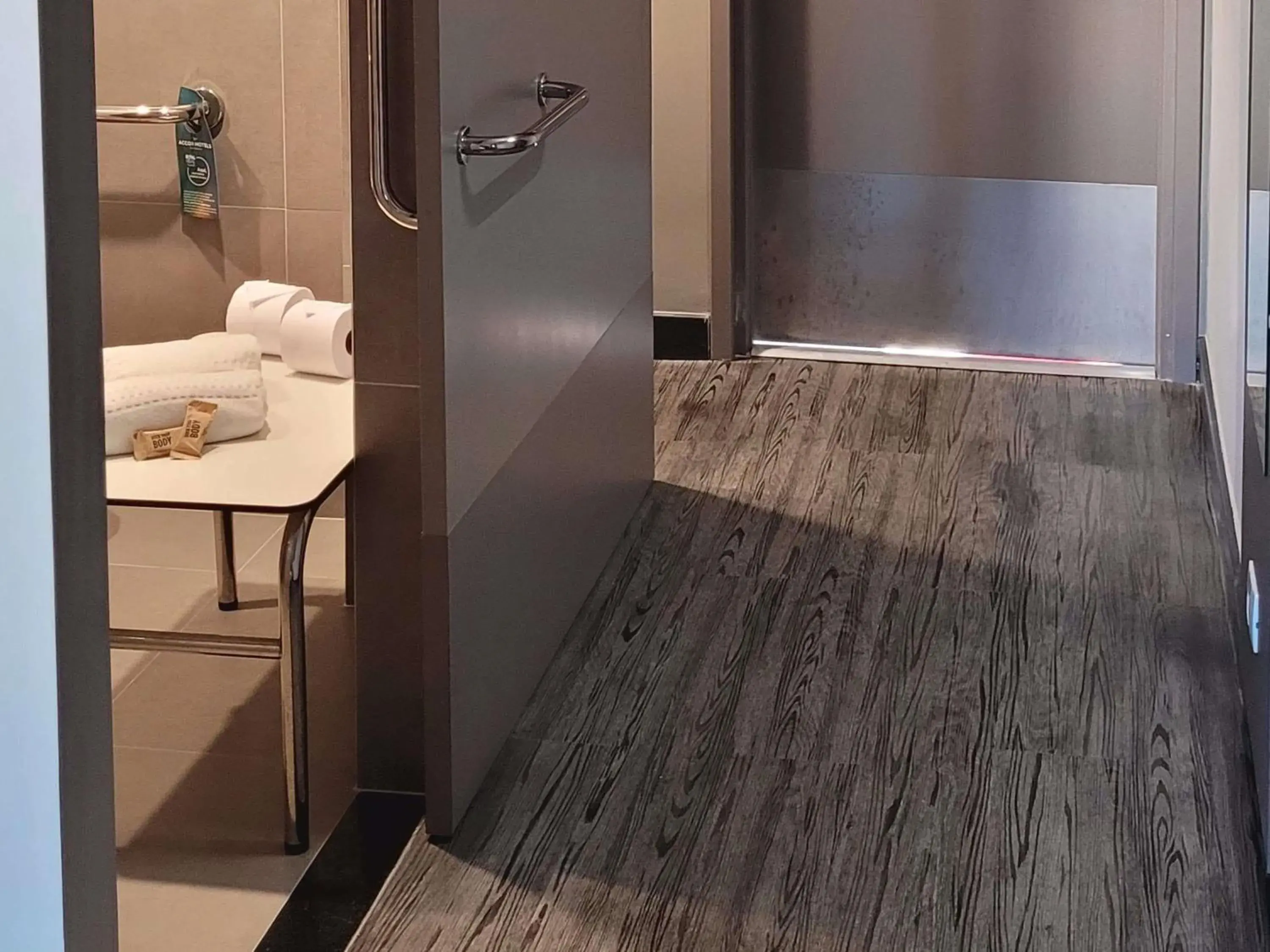 Photo of the whole room, Bed in ibis Sao Jose dos Campos Dutra Photo of the whole room, Bed in ibis Sao Jose dos Campos Dutra