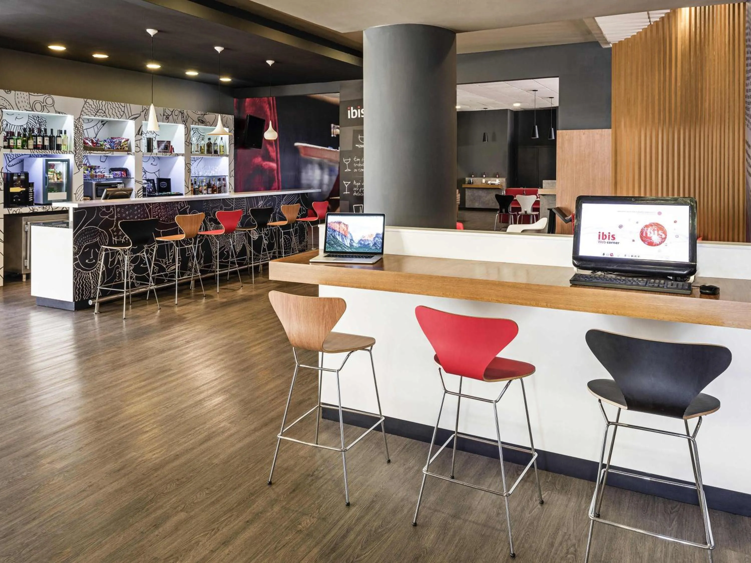 Lounge or bar in ibis Sao Jose dos Campos Dutra