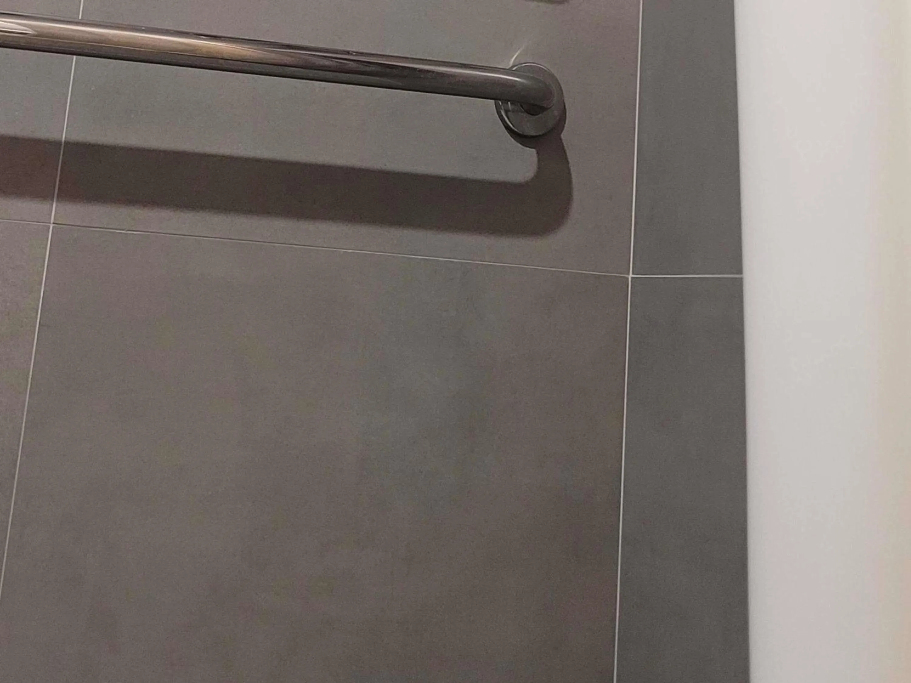 Shower in ibis Sao Jose dos Campos Dutra