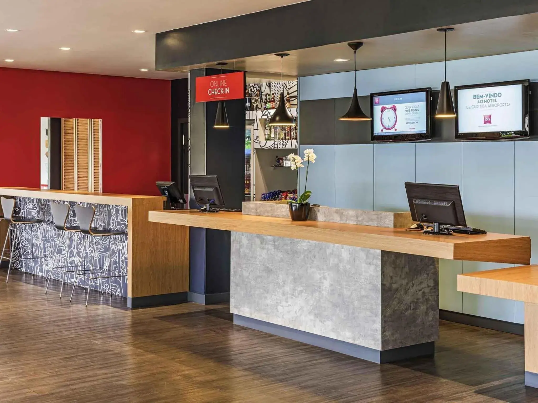 Property building in ibis Curitiba Aeroporto Property building in ibis Curitiba Aeroporto