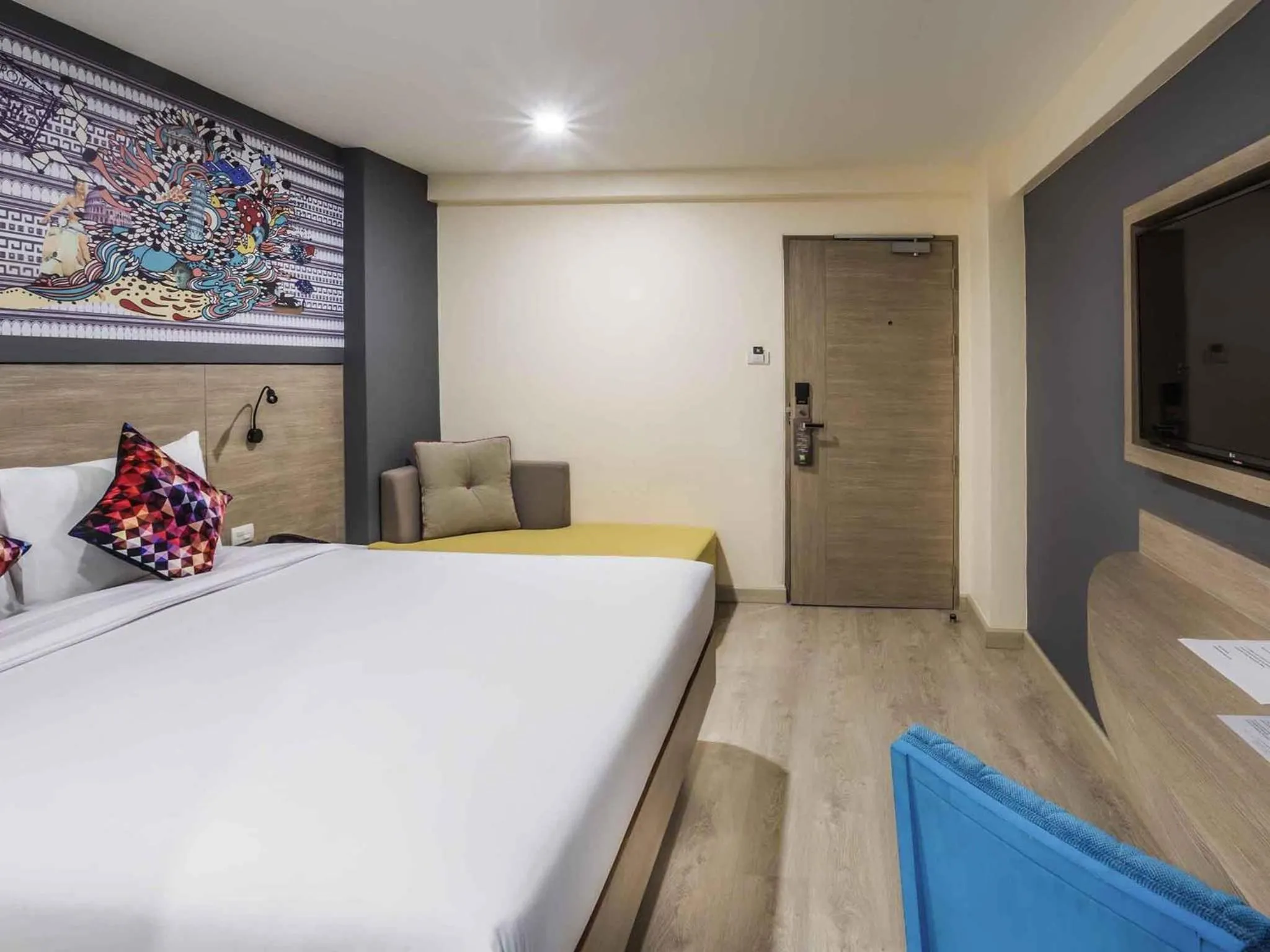 Bedroom, Bed in Ibis Styles Bangkok Sukhumvit 50