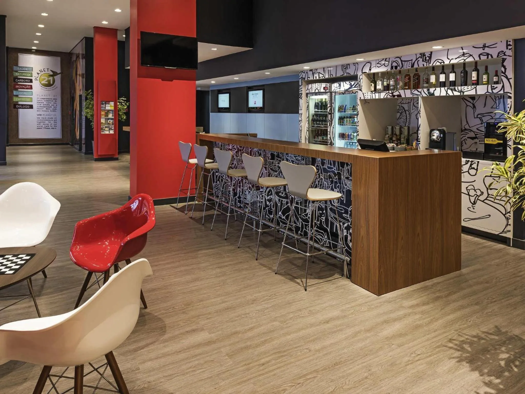 Lounge or bar in ibis Blumenau