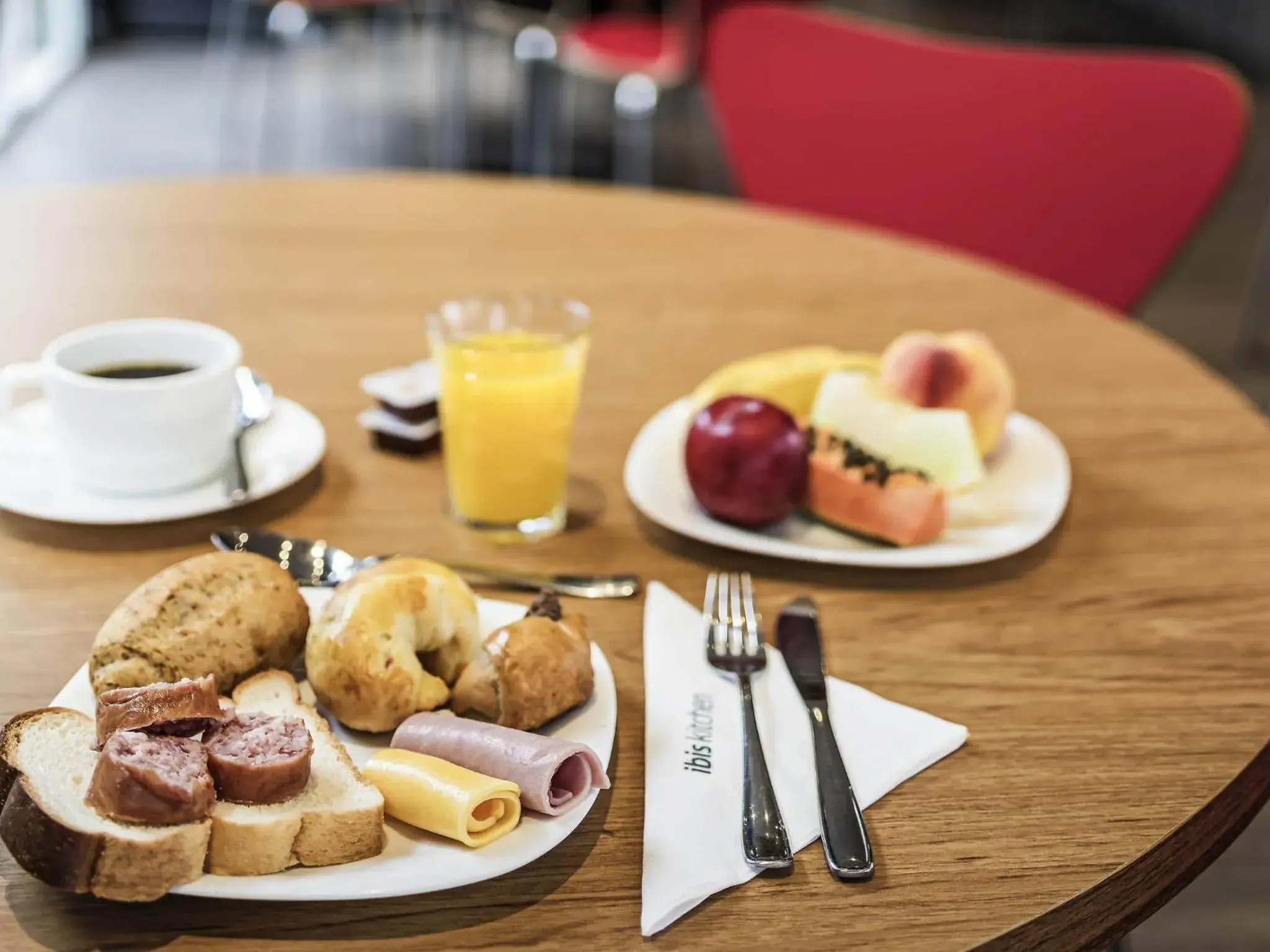 Breakfast in ibis Blumenau Breakfast in ibis Blumenau