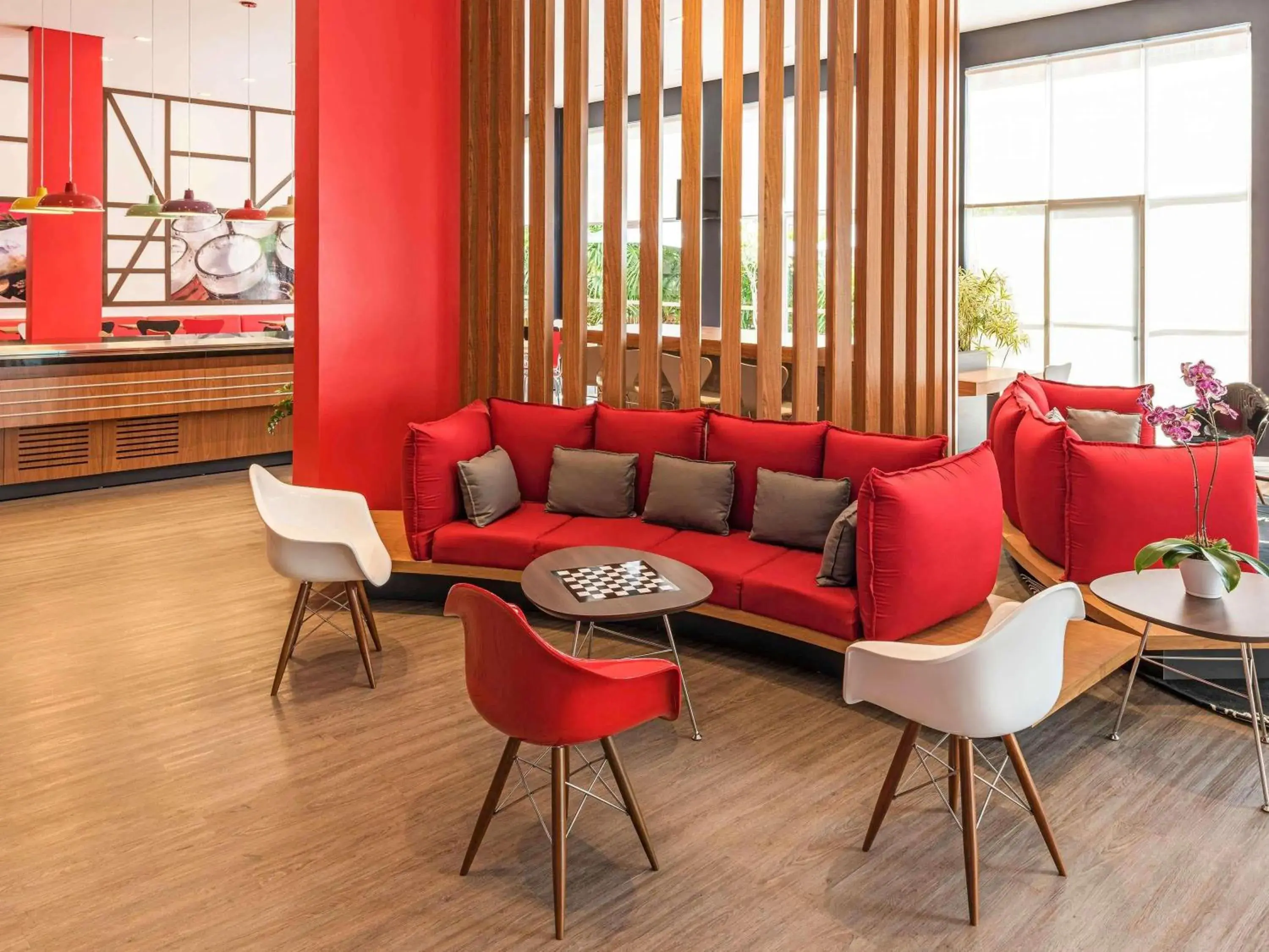 Lounge or bar in ibis Blumenau Lounge or bar in ibis Blumenau