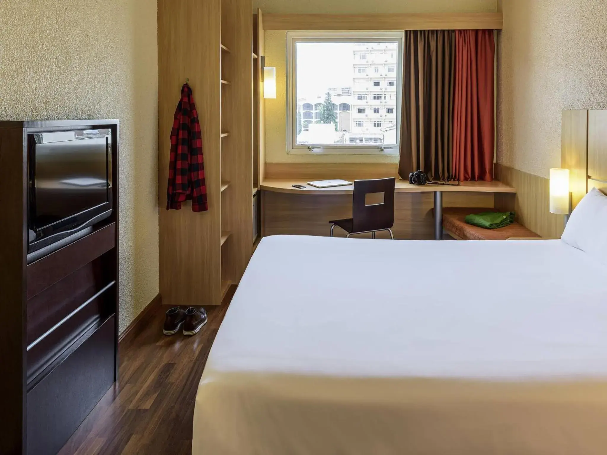 Bedroom, Bed in ibis Blumenau Bedroom, Bed in ibis Blumenau