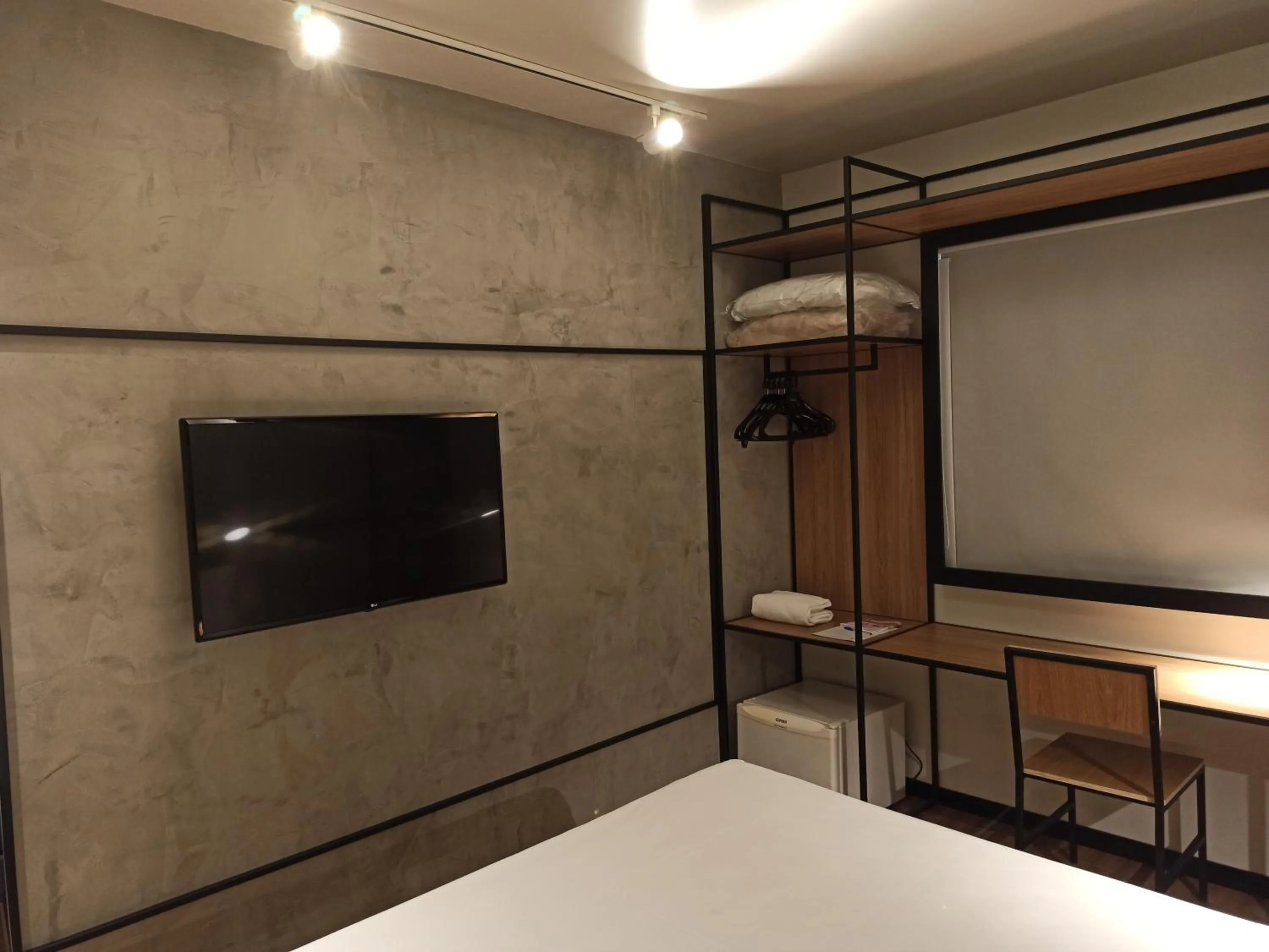 TV and multimedia, Bed in ibis Porto Alegre Aeroporto