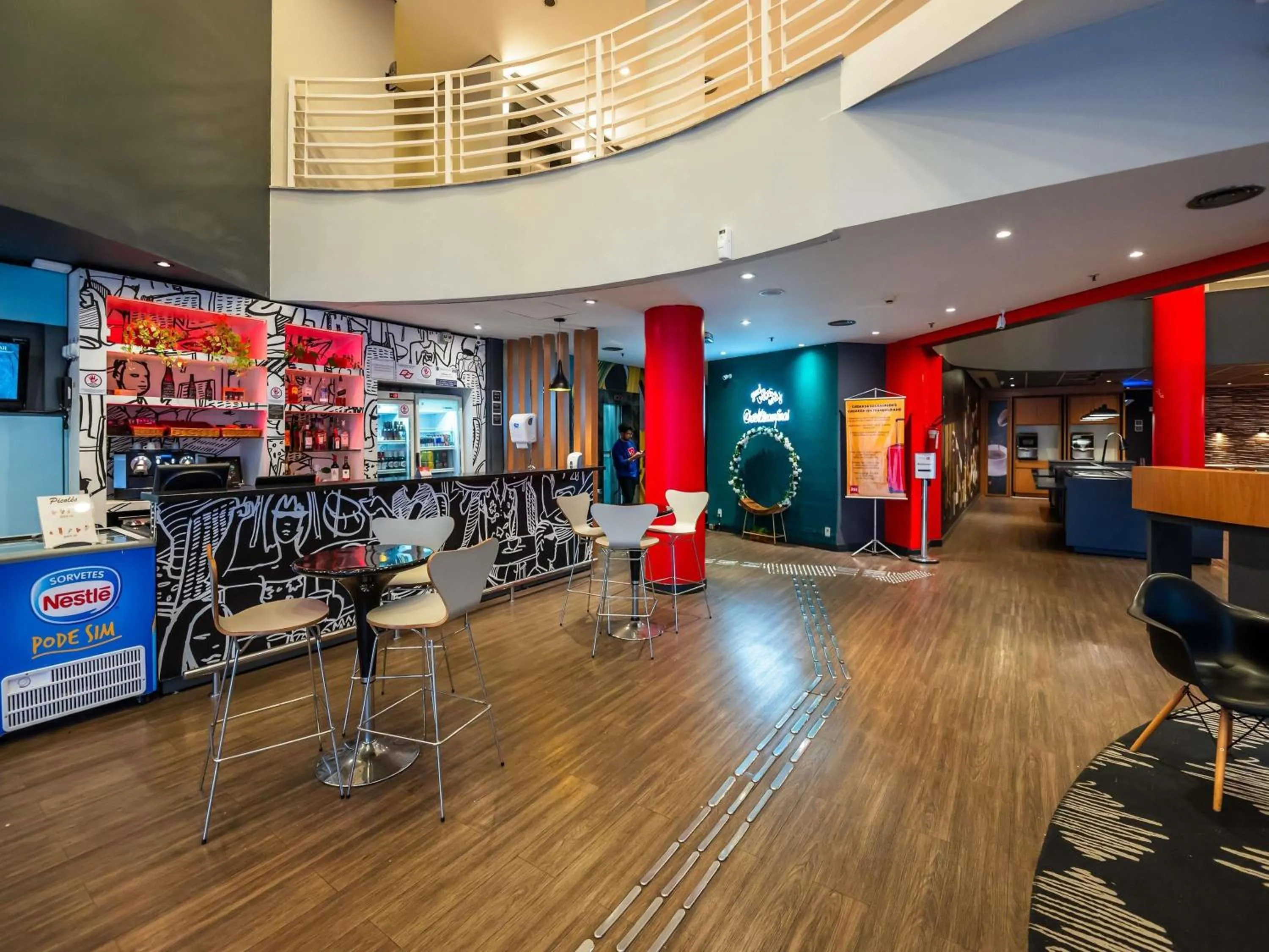 Lounge or bar in ibis Campinas