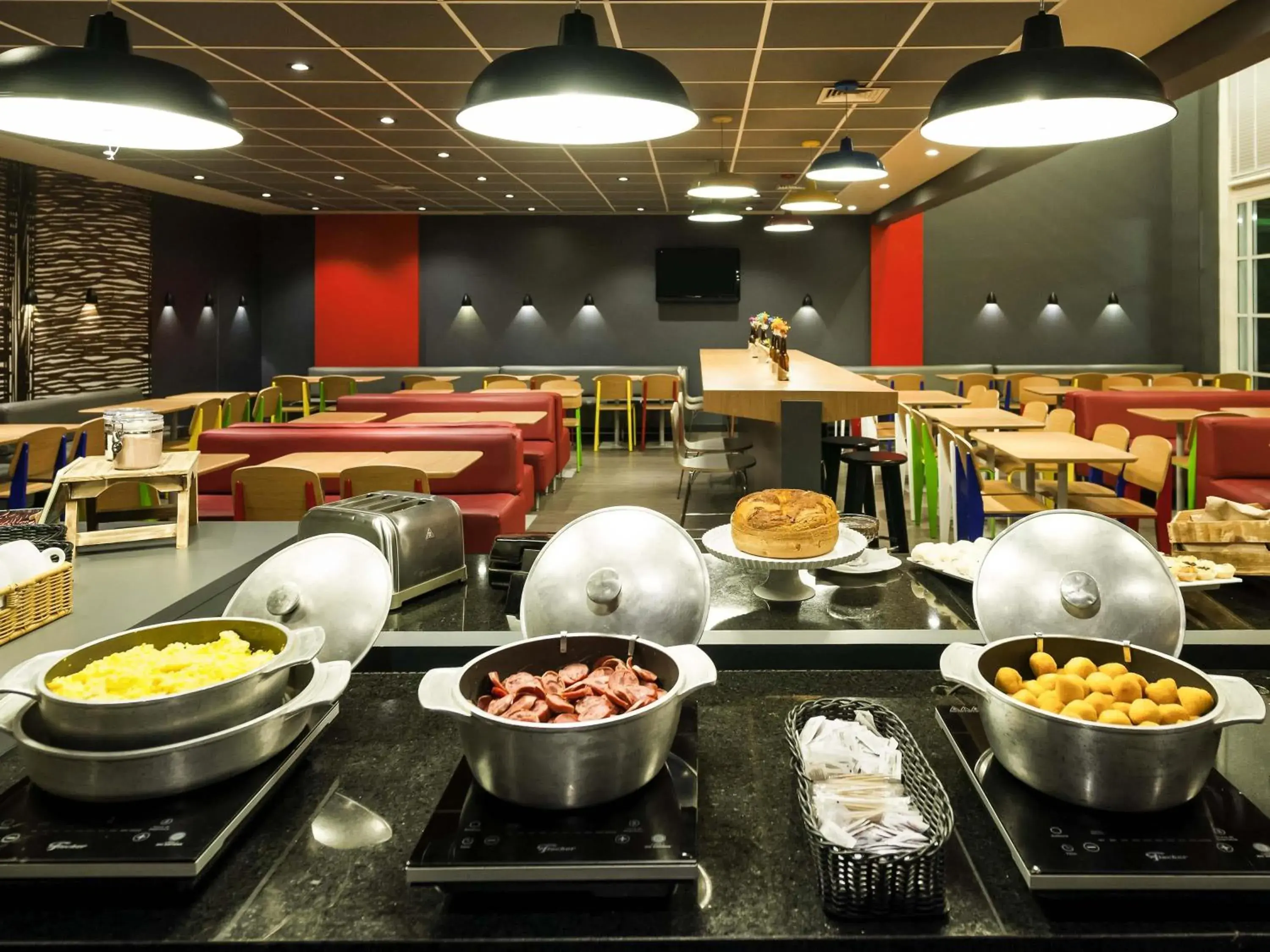 Restaurant/places to eat in ibis Campinas Restaurant/places to eat in ibis Campinas