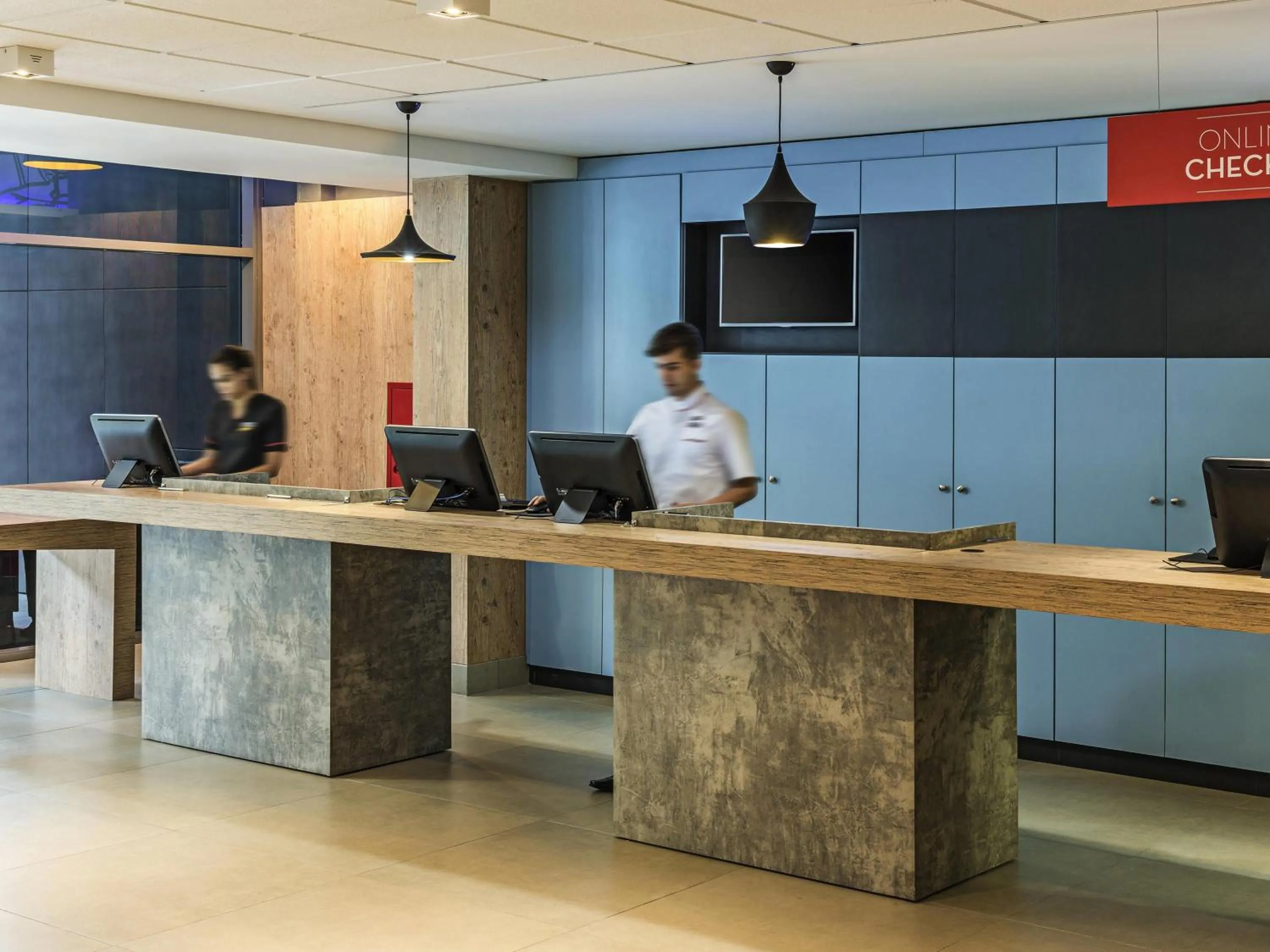 Property building in ibis Santos Valongo