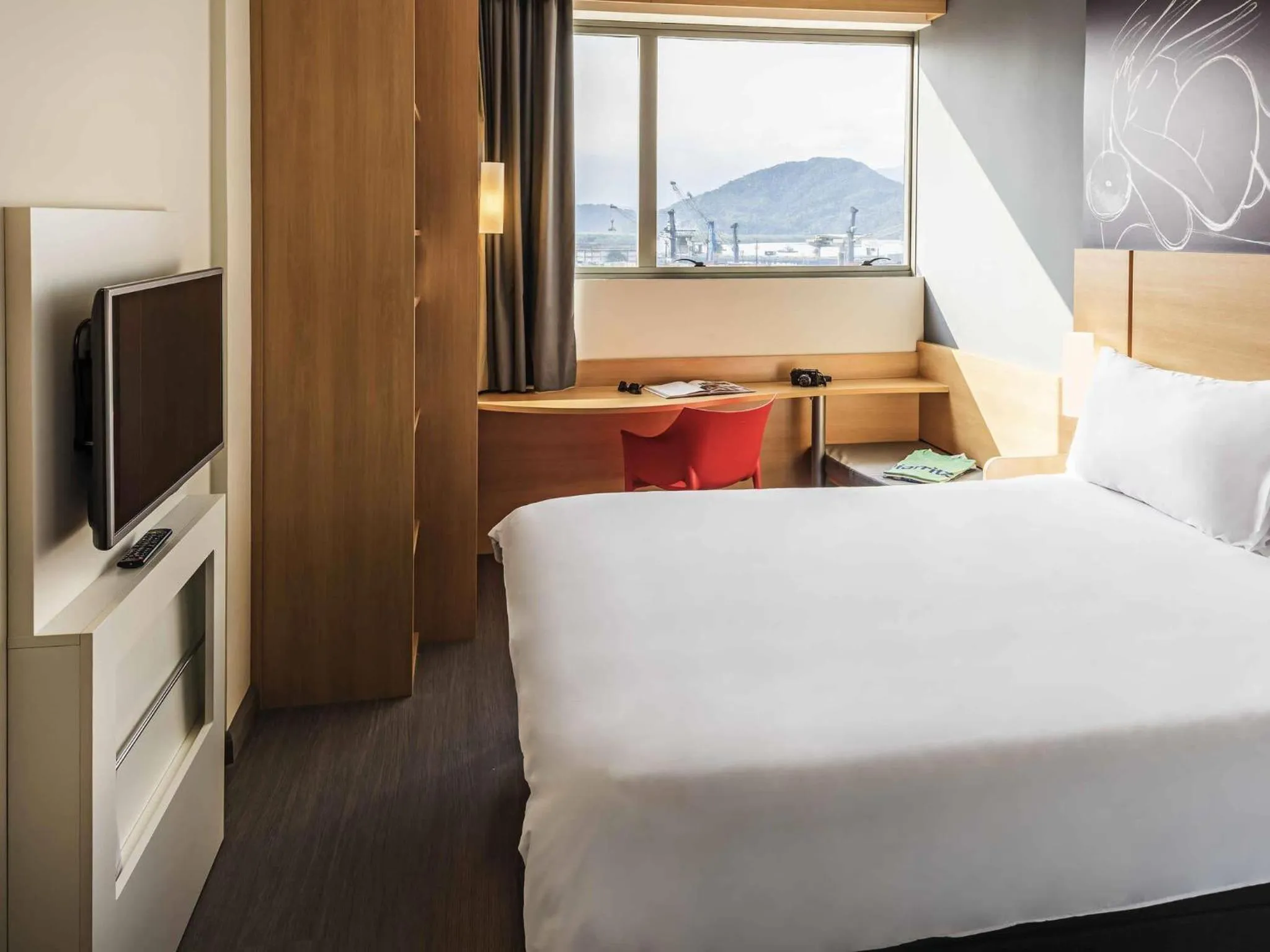 Bedroom, Bed in ibis Santos Valongo