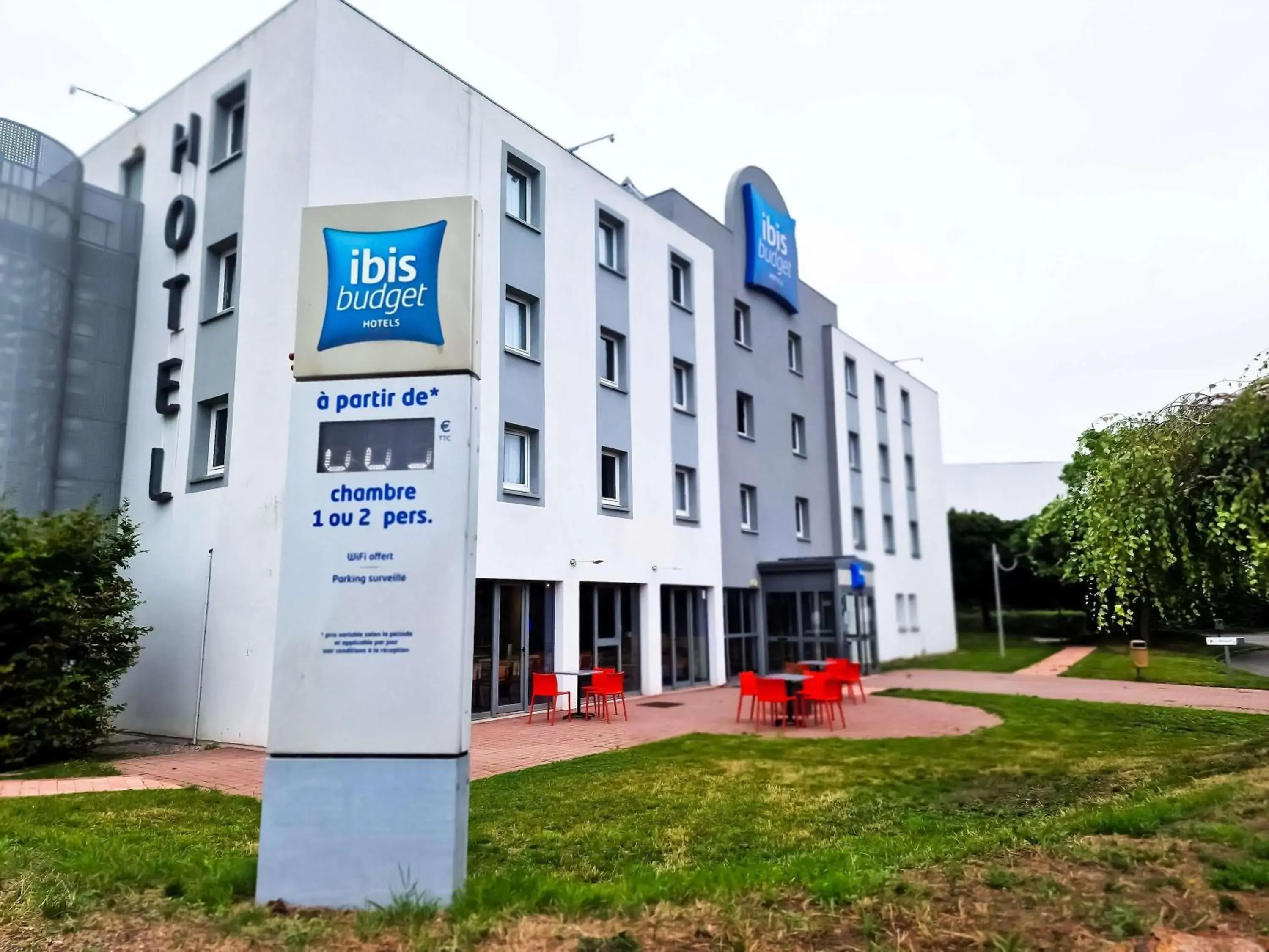 Property building in ibis Budget Lille Marcq En Baroeul Property building in ibis Budget Lille Marcq En Baroeul
