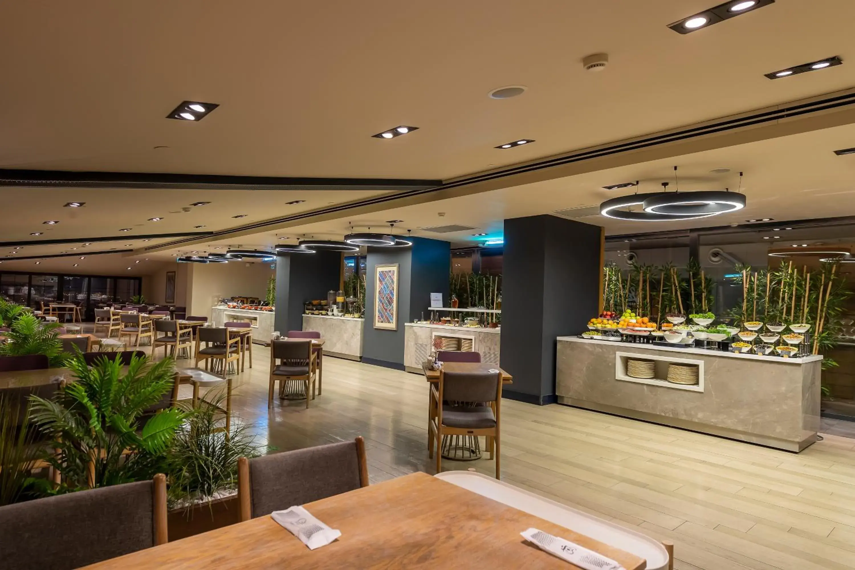 Restaurant/places to eat in Holiday Inn Kayseri - Duvenonu by IHG Restaurant/places to eat in Holiday Inn Kayseri - Duvenonu by IHG