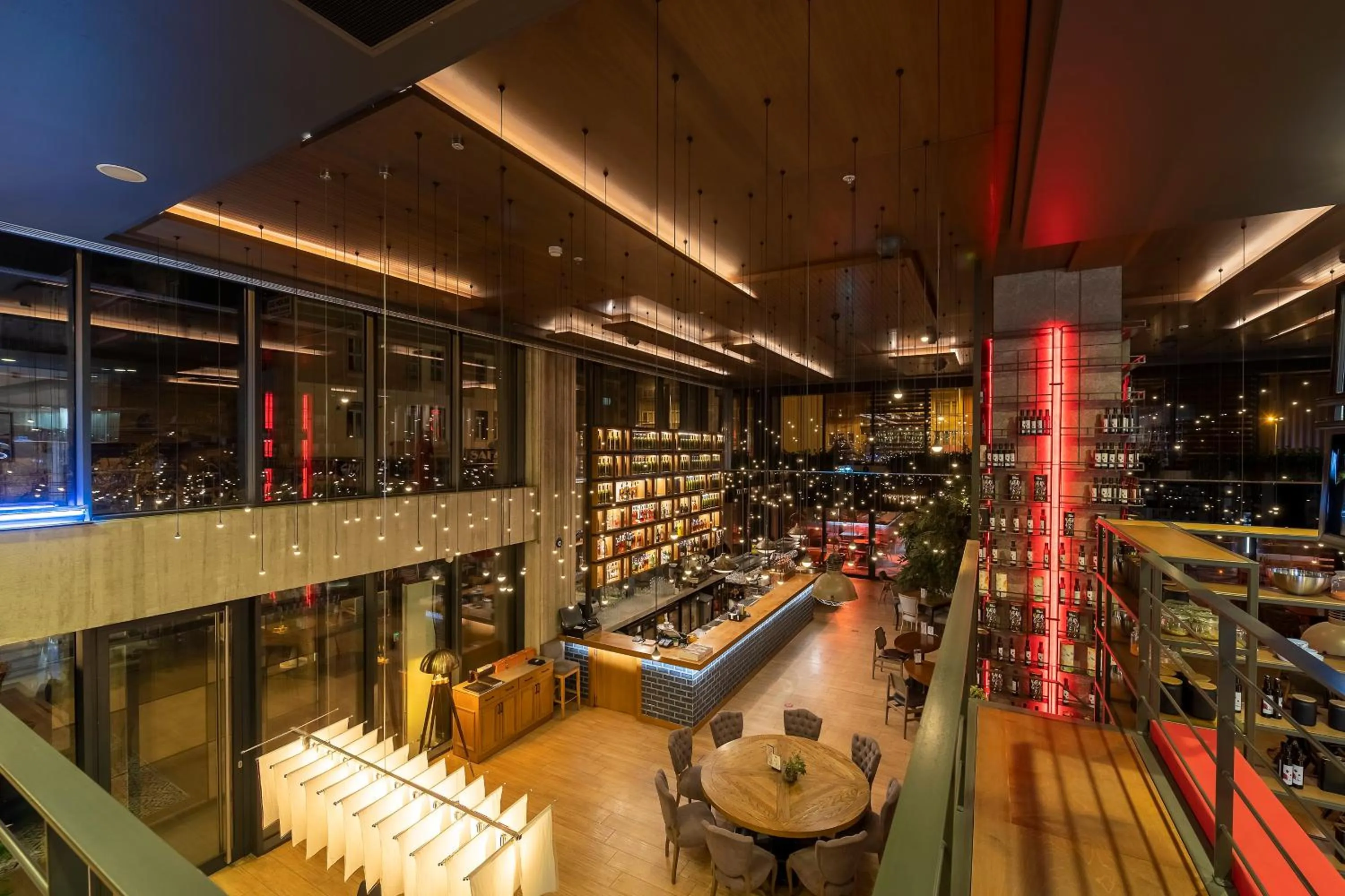 Lounge or bar in Holiday Inn Kayseri - Duvenonu by IHG