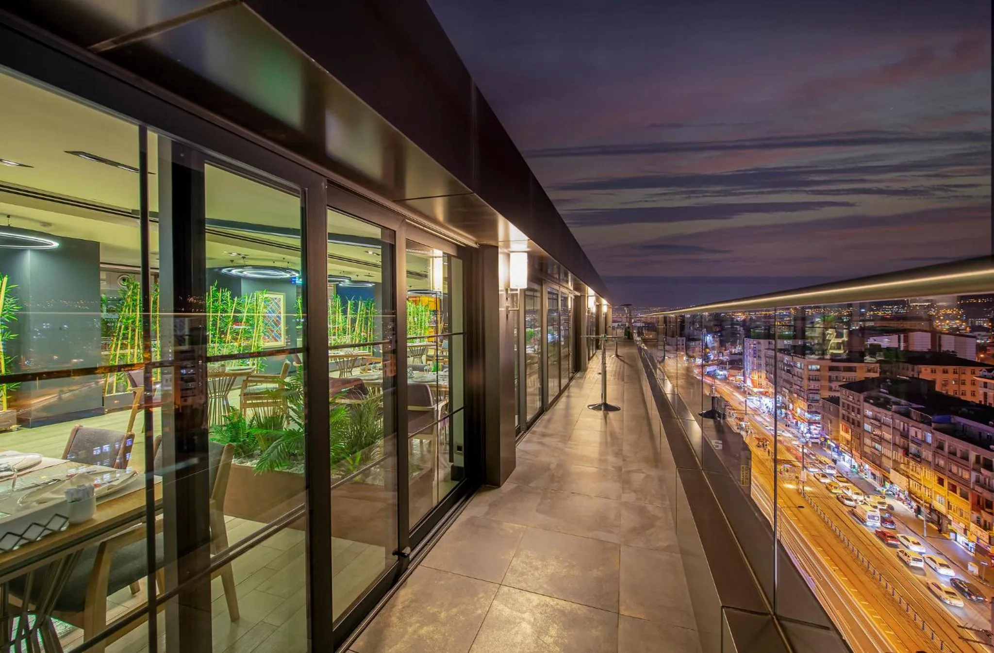 Restaurant/places to eat in Holiday Inn Kayseri - Duvenonu by IHG