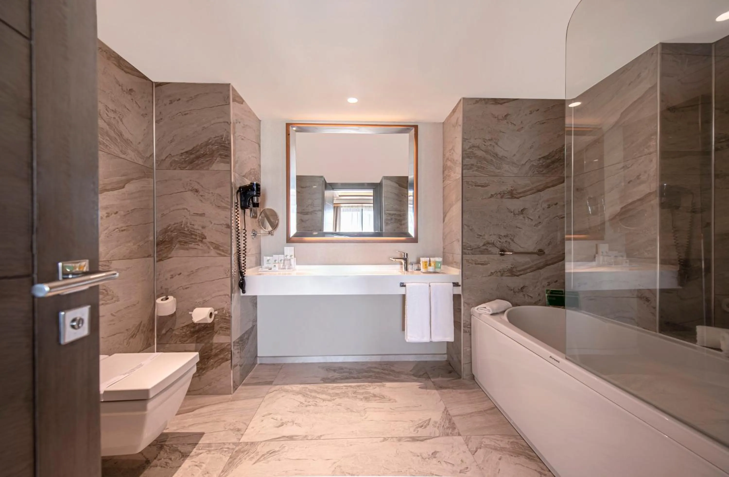 Photo of the whole room in Holiday Inn Kayseri - Duvenonu by IHG