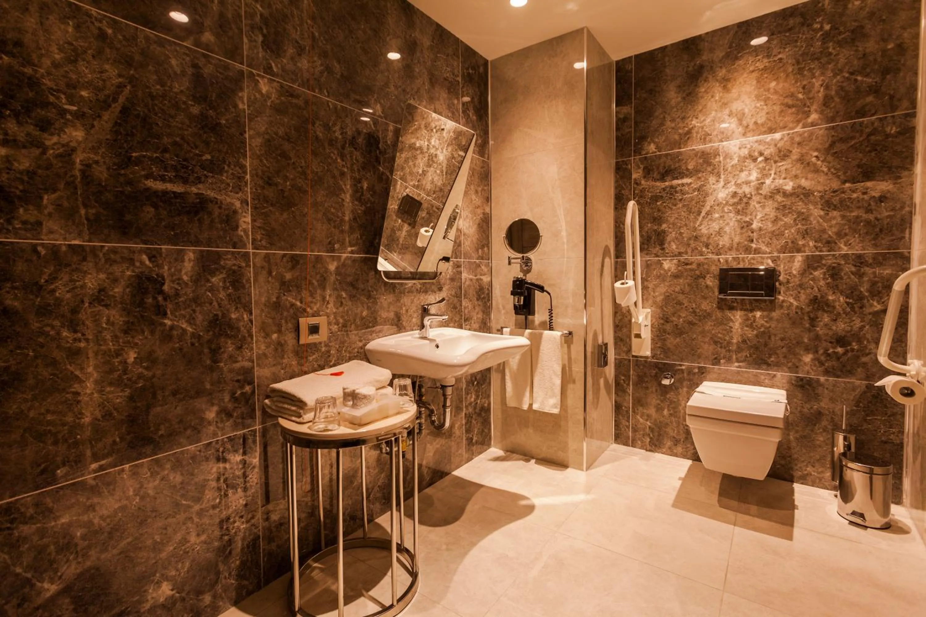 Bathroom in Holiday Inn Kayseri - Duvenonu by IHG