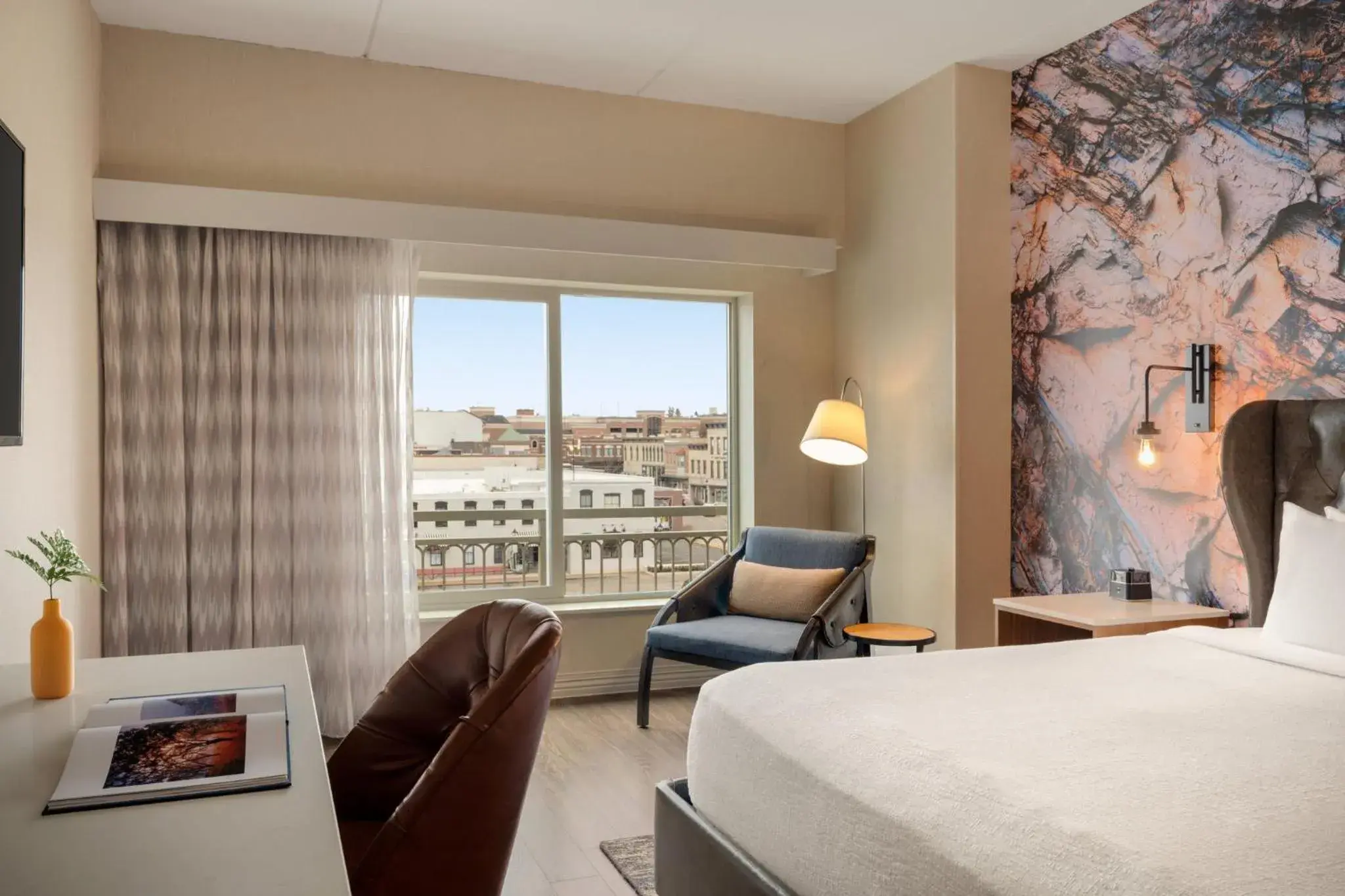 Standard King Room with River View in Hotel Indigo Naperville Riverwalk by IHG Standard King Room with River View in Hotel Indigo Naperville Riverwalk by IHG