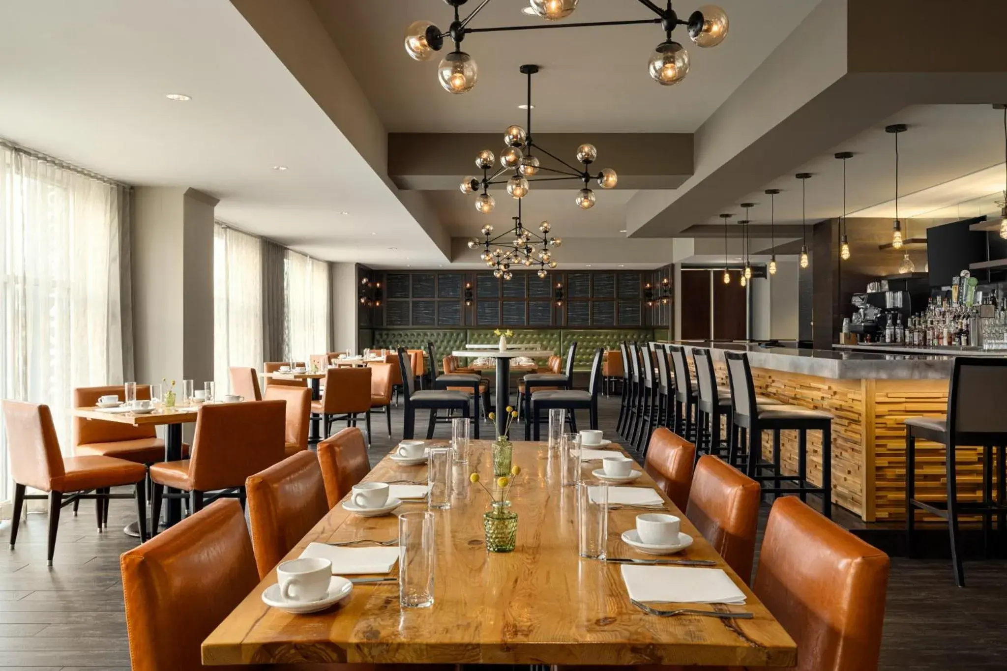 Restaurant/places to eat in Hotel Indigo Naperville Riverwalk by IHG Restaurant/places to eat in Hotel Indigo Naperville Riverwalk by IHG