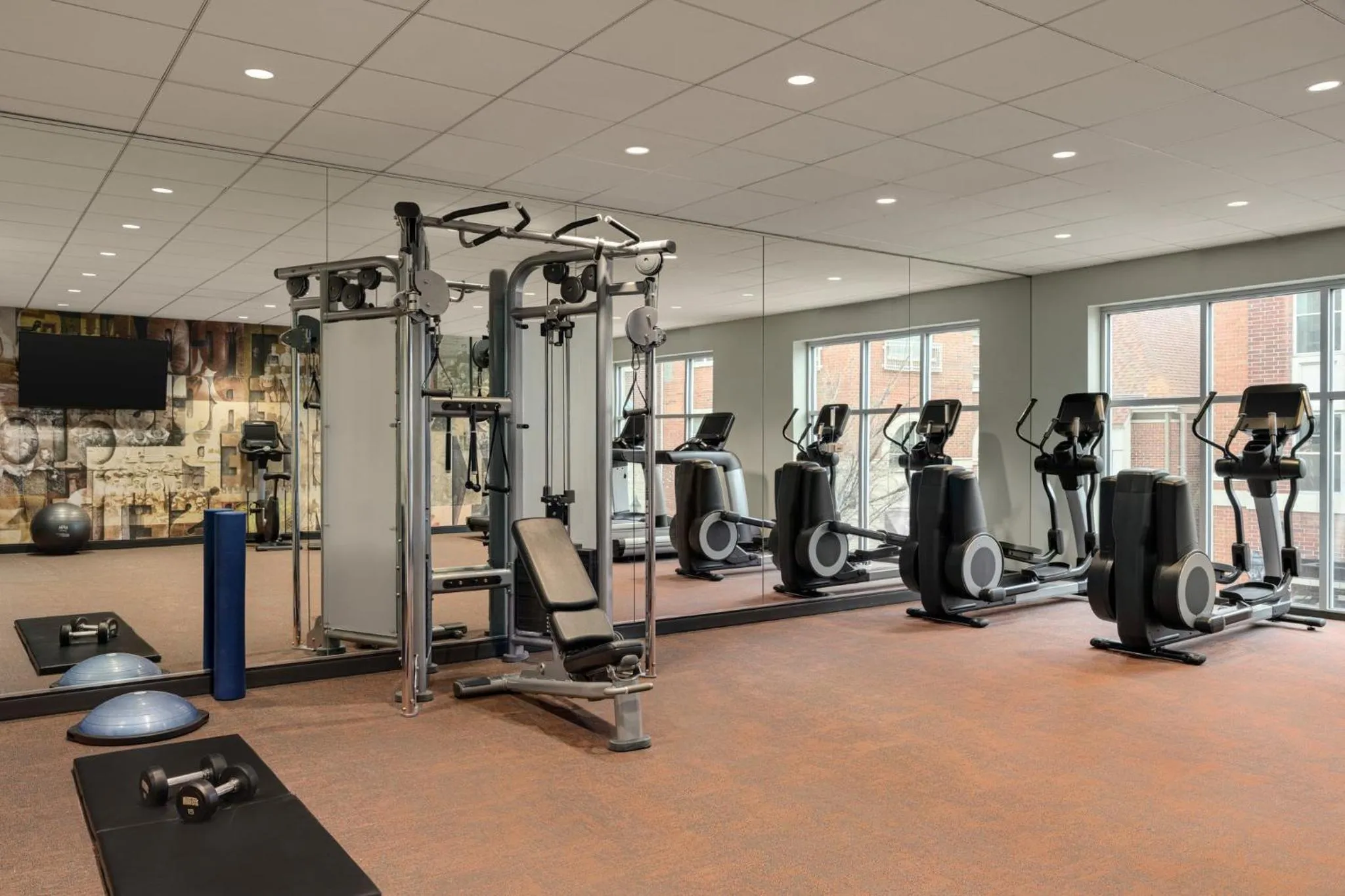 Fitness centre/facilities in Hotel Indigo Naperville Riverwalk by IHG
