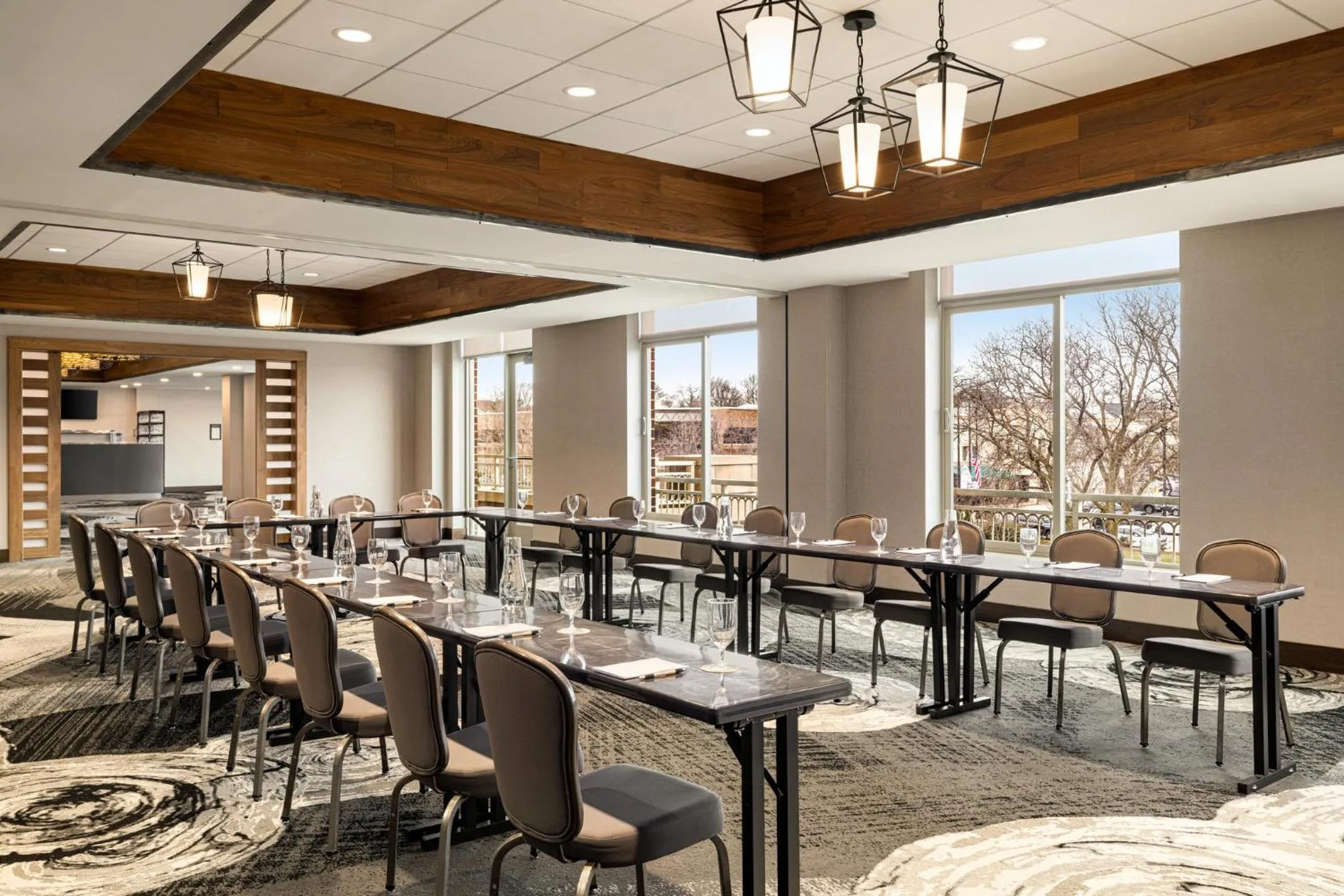 Meeting/conference room in Hotel Indigo Naperville Riverwalk by IHG